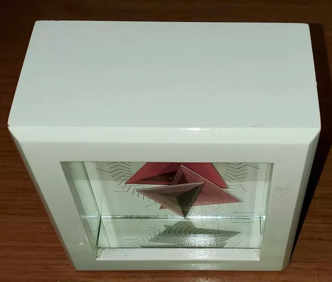 1980s PostModern Douglas Chalk Wall & Mantle Clock Triangular Hands, London,UK - 4