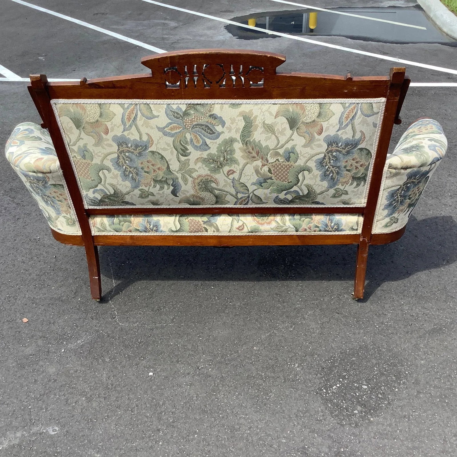5 Piece Walnut East Lake Victorian Parlor Set - 14