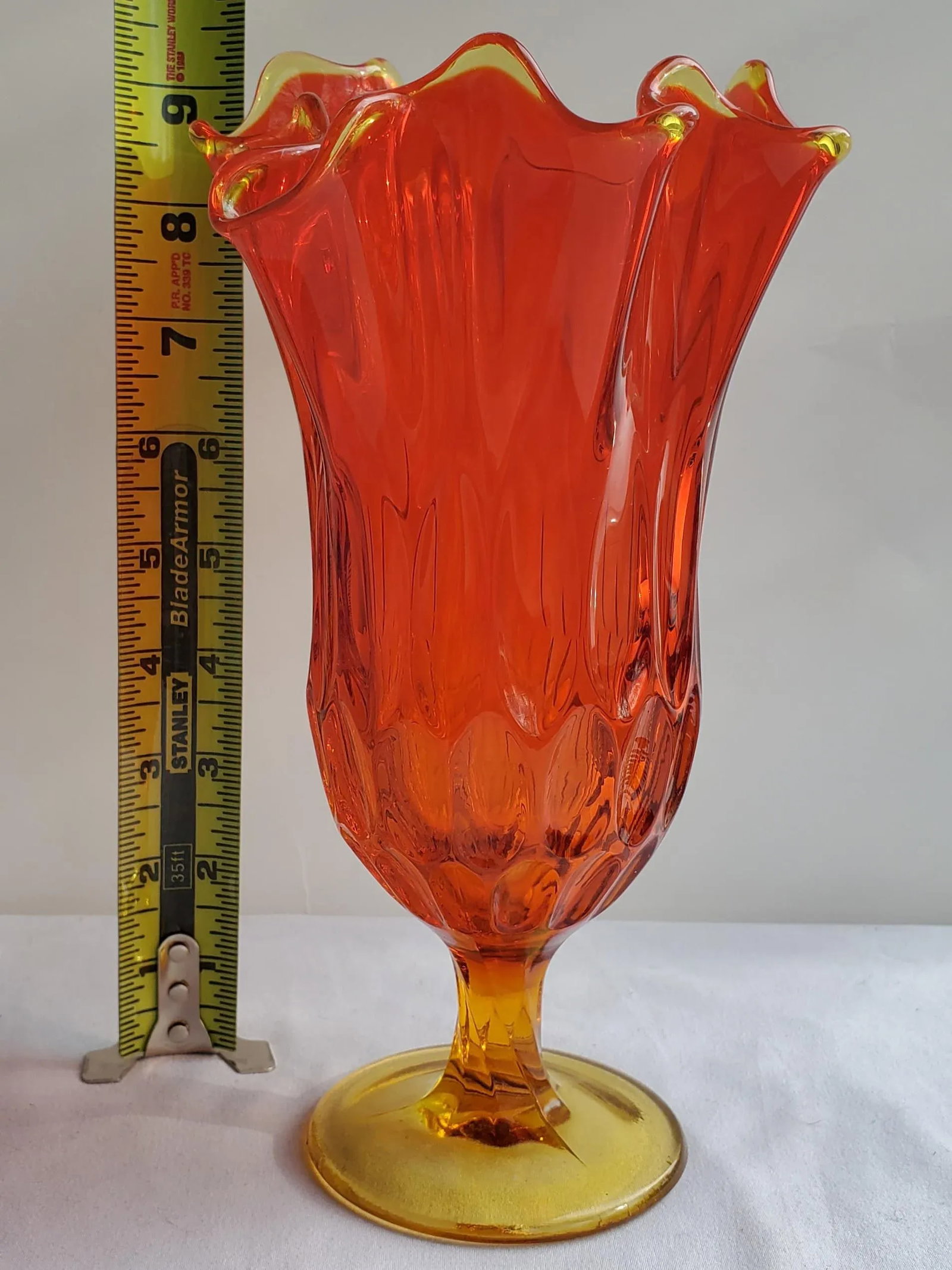 Mid Century Fenton Amberina Swung Thumbprint Hankerchirf Vase - 10