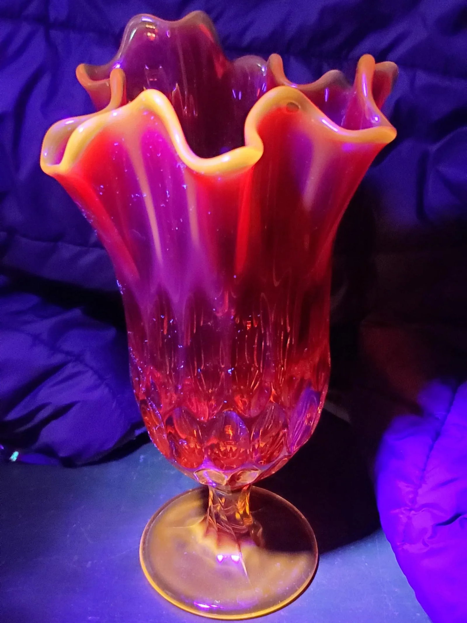 Mid Century Fenton Amberina Swung Thumbprint Hankerchirf Vase - 2