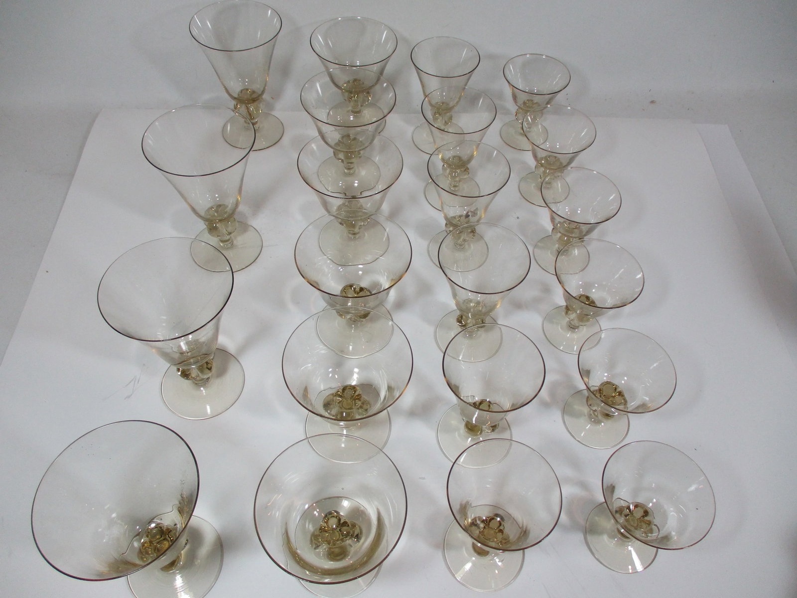 1960s Yellow Tint Stemmed Glassware - 22 Pieces - 3