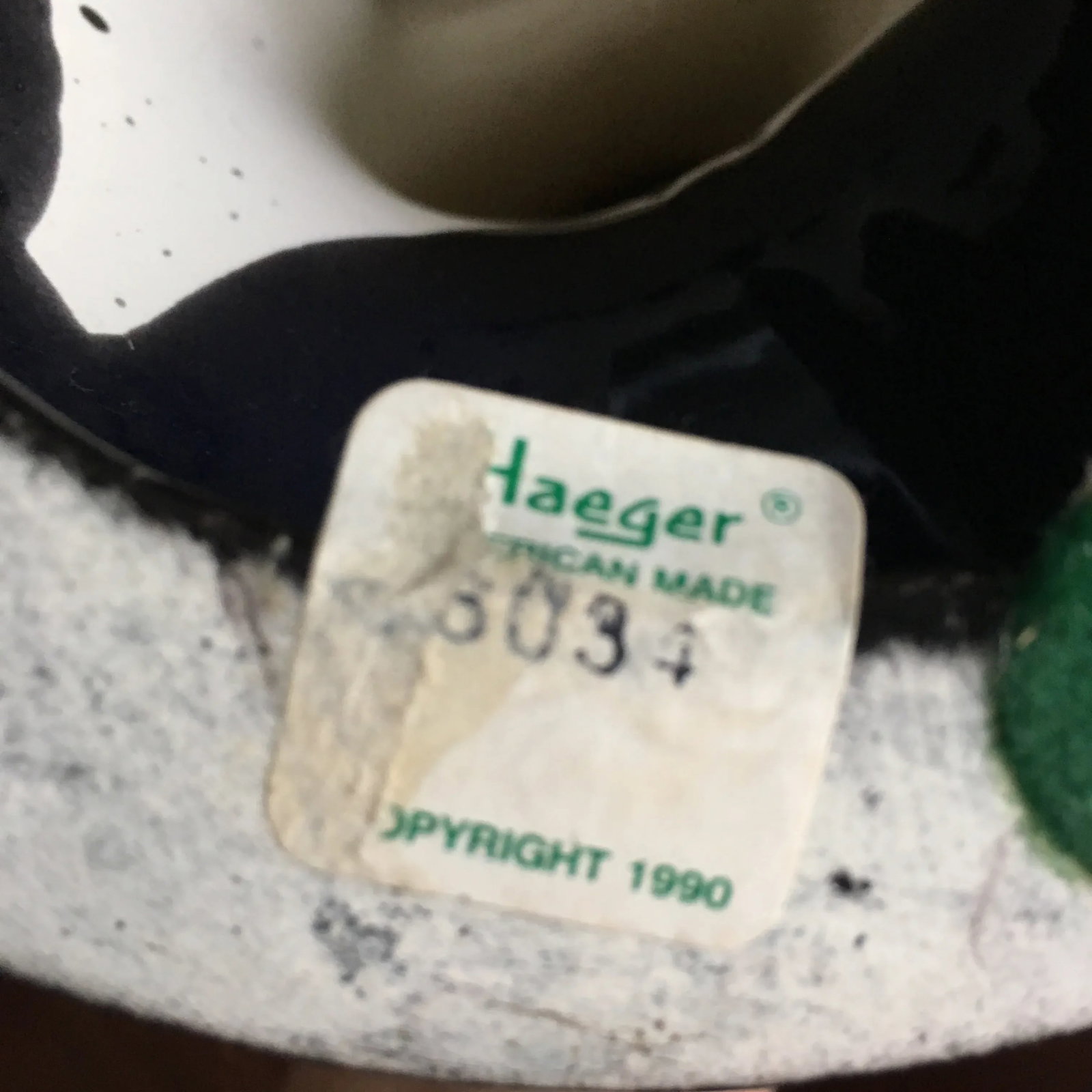 Vintage 1980s Haeger Lovers Art Deco Statue - 5