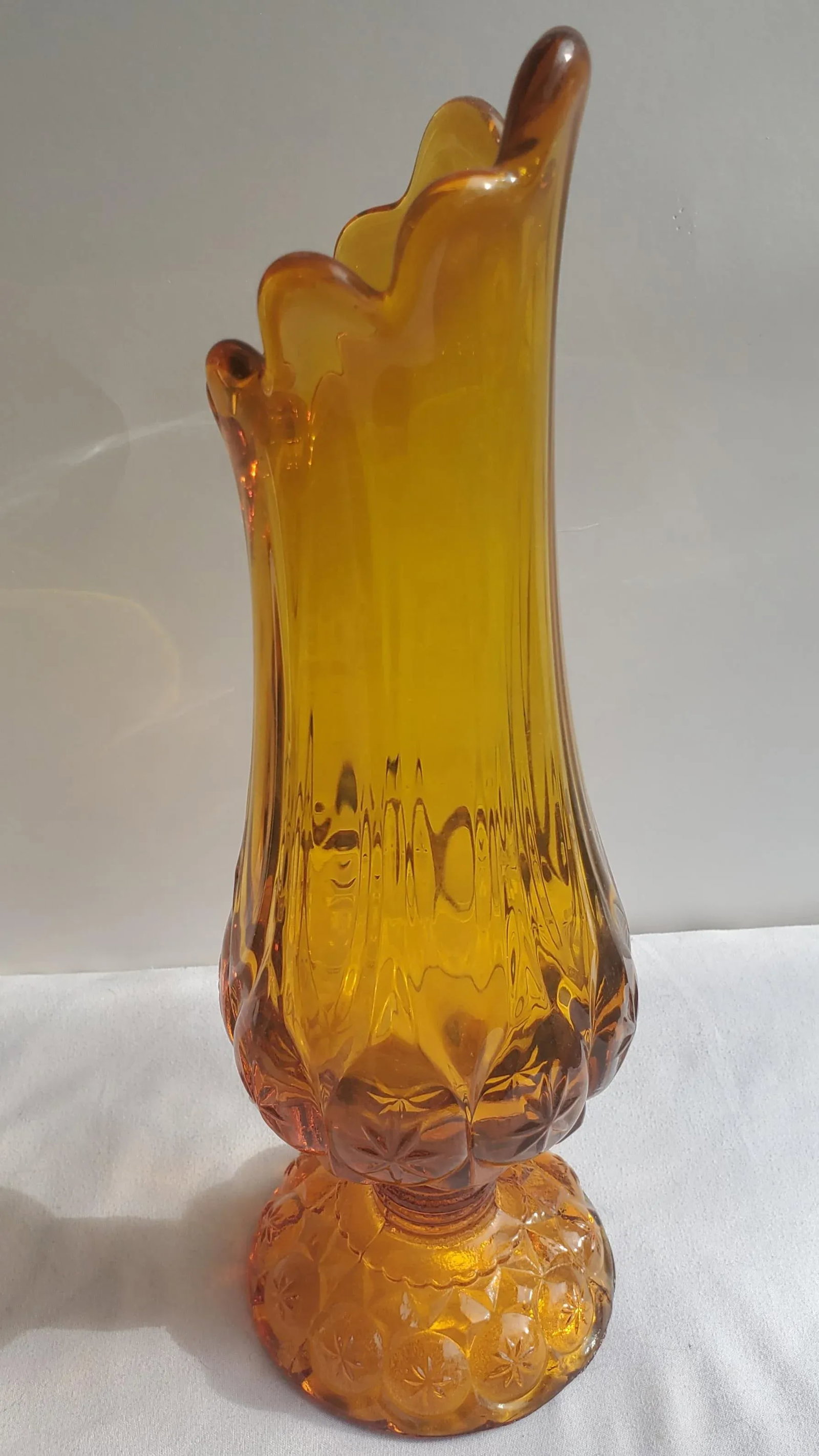 1966 Kanawha Amber Moon and Stars Glass Swung Vase - 6