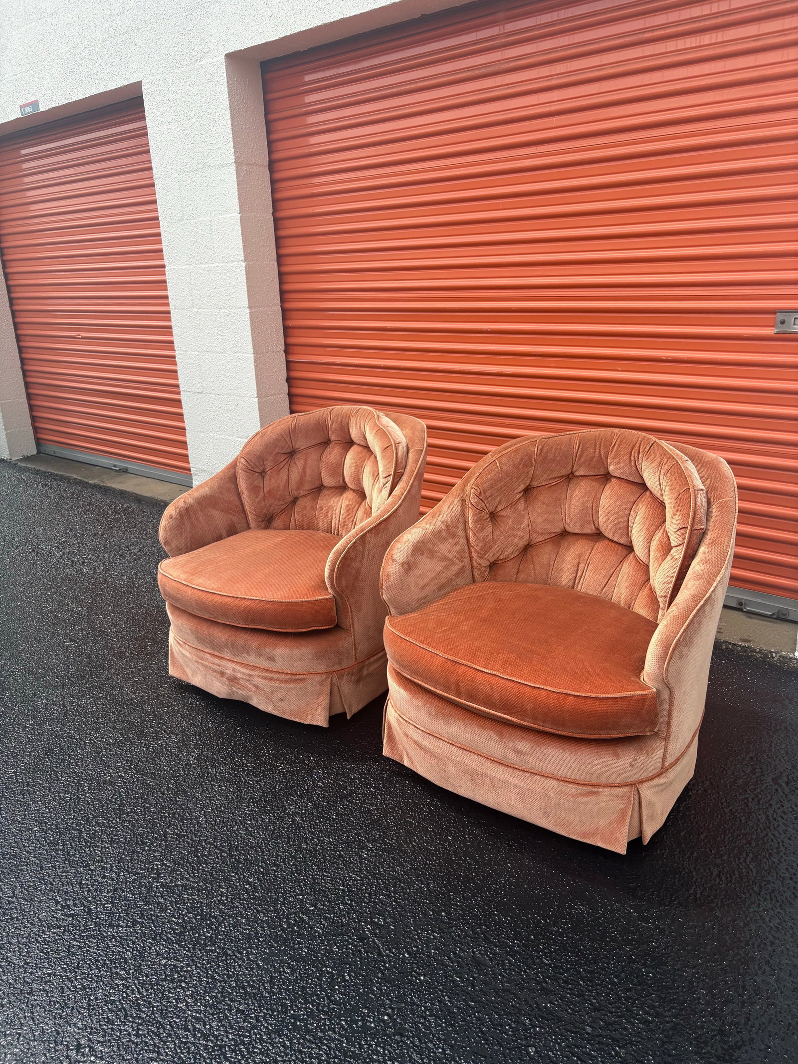 Swivel Barrel Tufted Club Lounge Chairs - 5