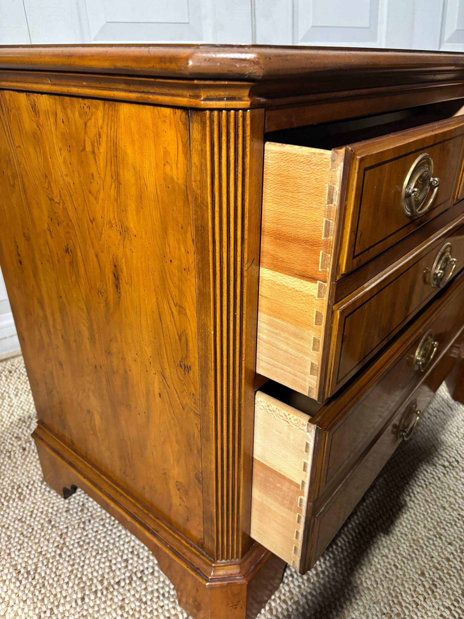 Late 20th Century Yew Wood Nightstands From the Yorkshire Collection by Drexel Heritage, 2 Pieces - 11
