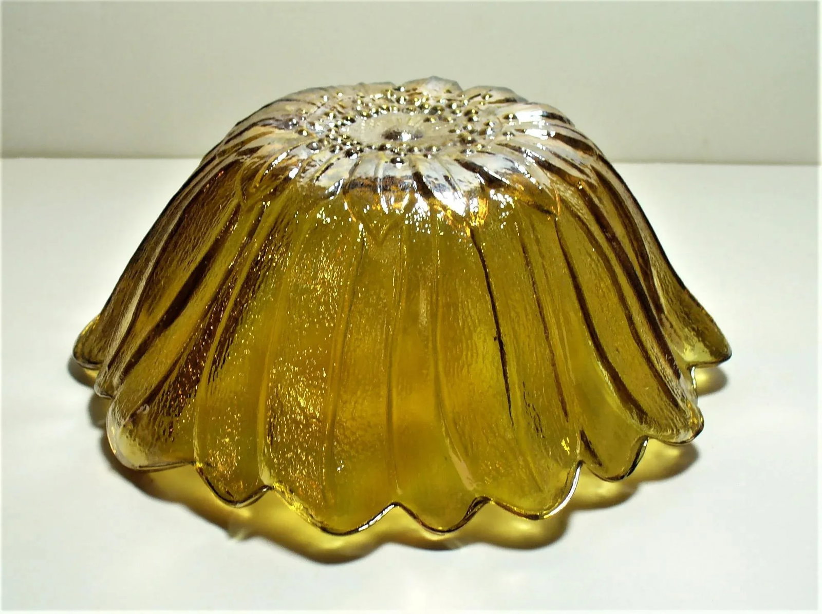 Vintage Indiana Glass Carnival Floral Glass Bowl - 10