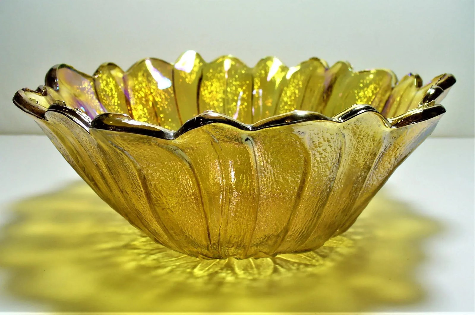Vintage Indiana Glass Carnival Floral Glass Bowl - 2