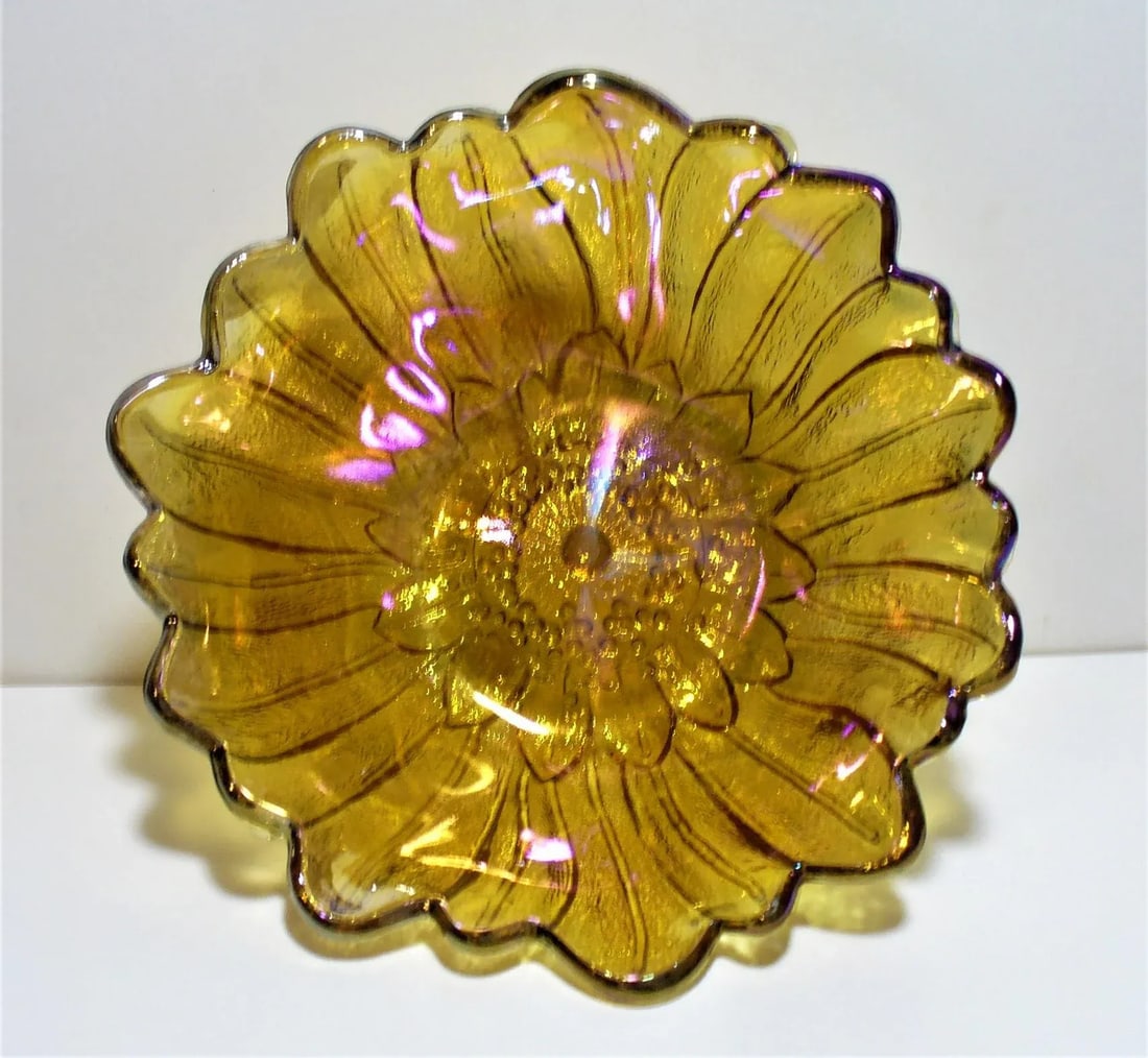 Vintage Indiana Glass Carnival Floral Glass Bowl - 4