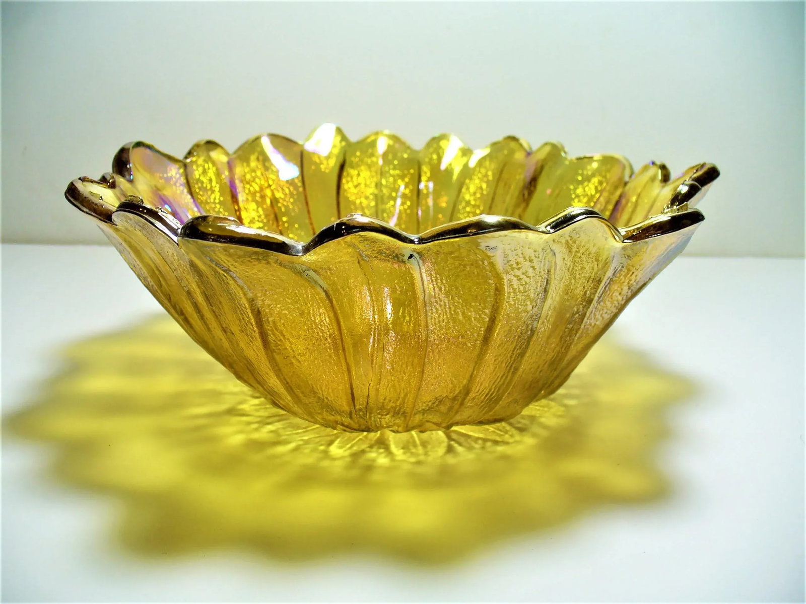 Vintage Indiana Glass Carnival Floral Glass Bowl - 7
