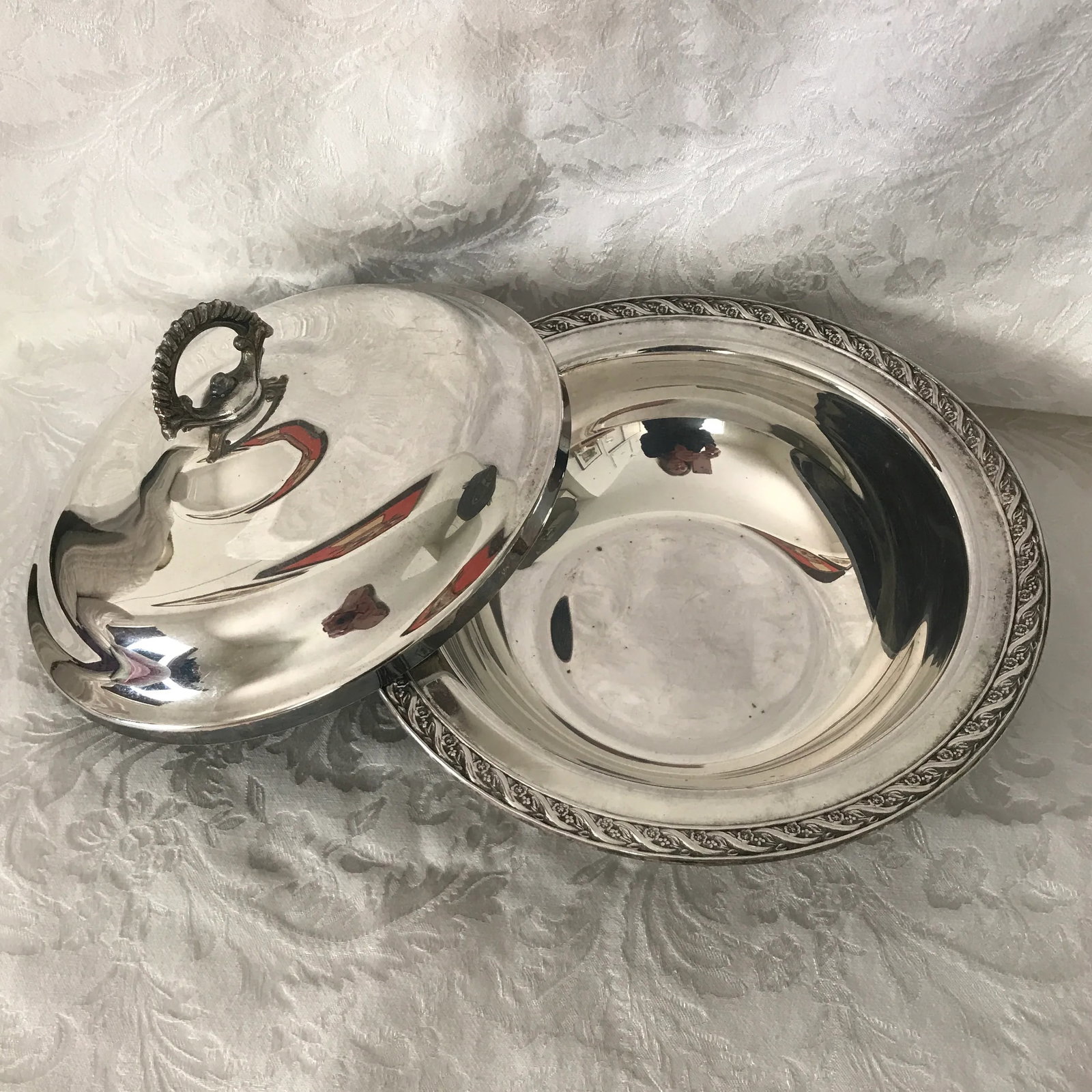 Vintage 1960's International Silver Silverplate Covered Serving Bowl - 3