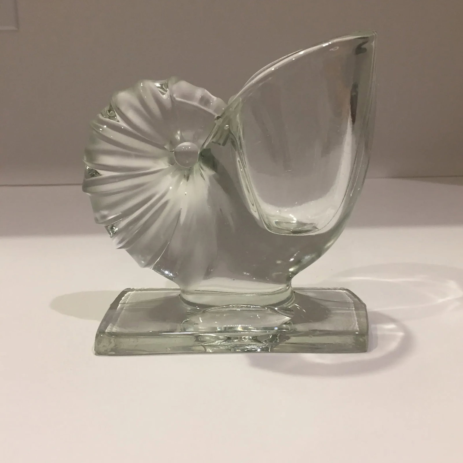1940s Glass Nautilus Seashell Frosted Shell Conch Vase Bookend by New Martinsville - 13