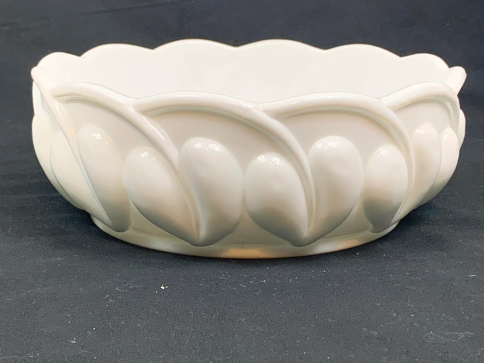 Vintage Milk Glass Leaf Design Bowl - 2