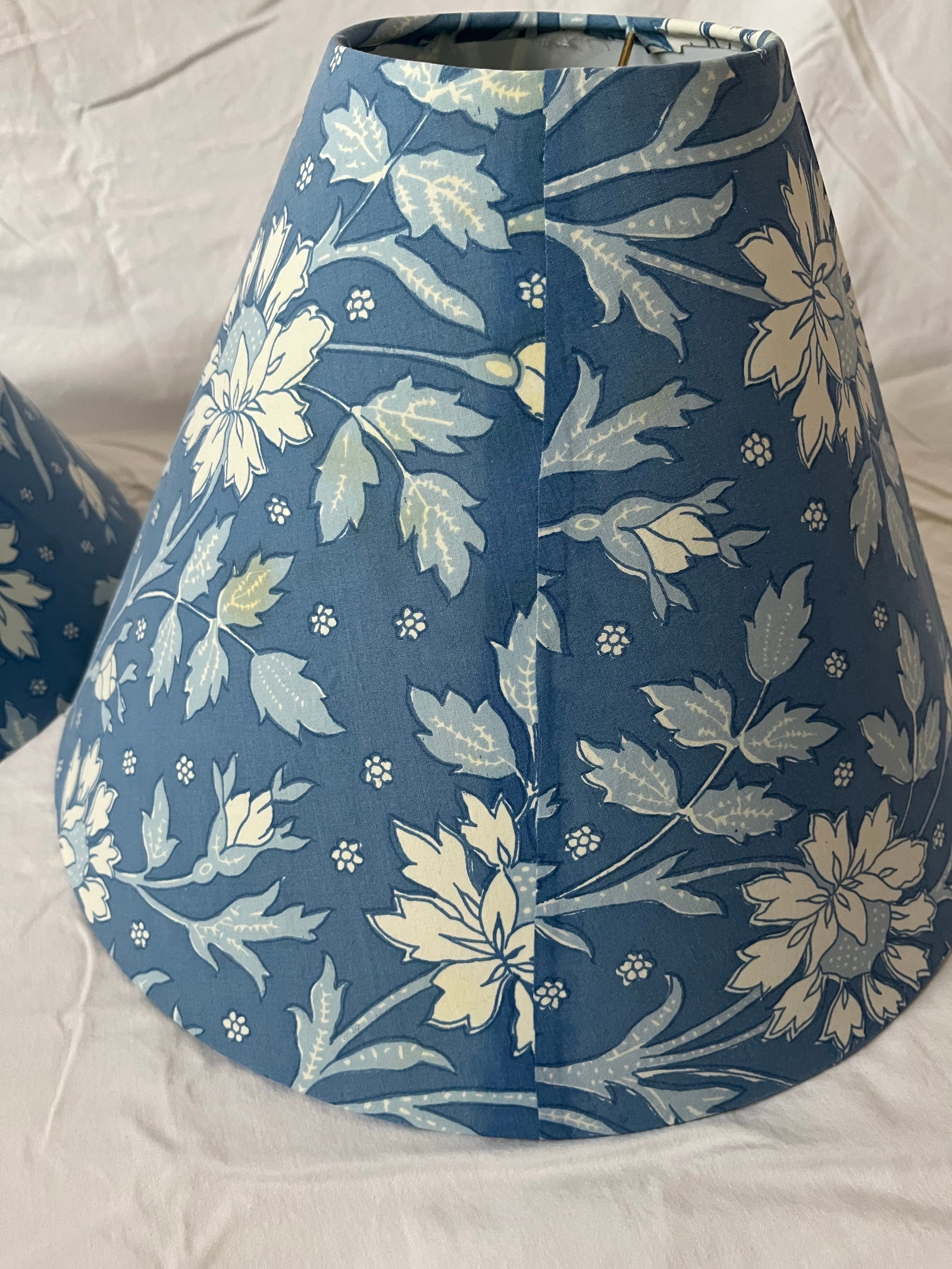 Brunschwig & Fils Verrieres Lampshades a Pair - 12