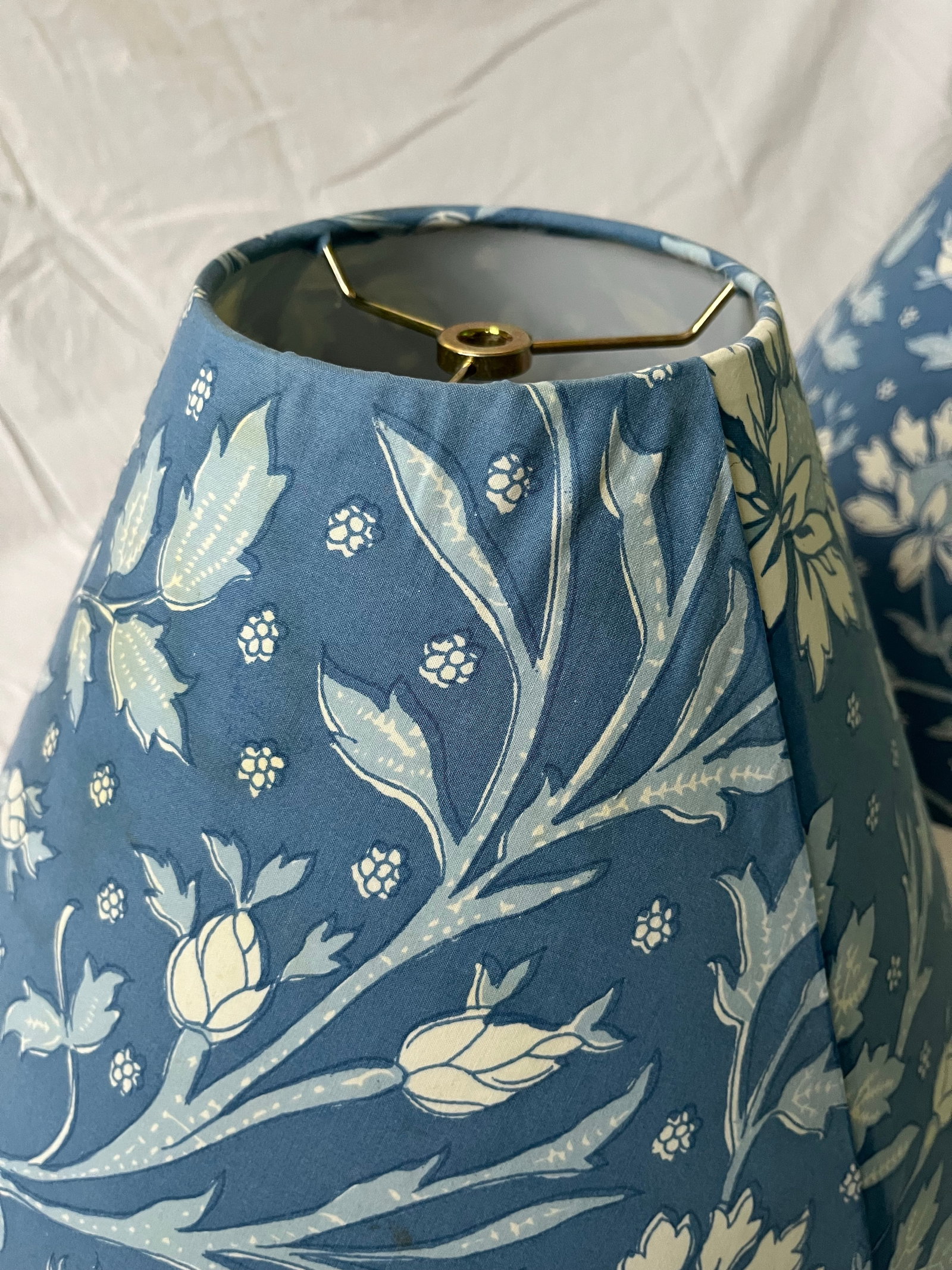 Brunschwig & Fils Verrieres Lampshades a Pair - 9