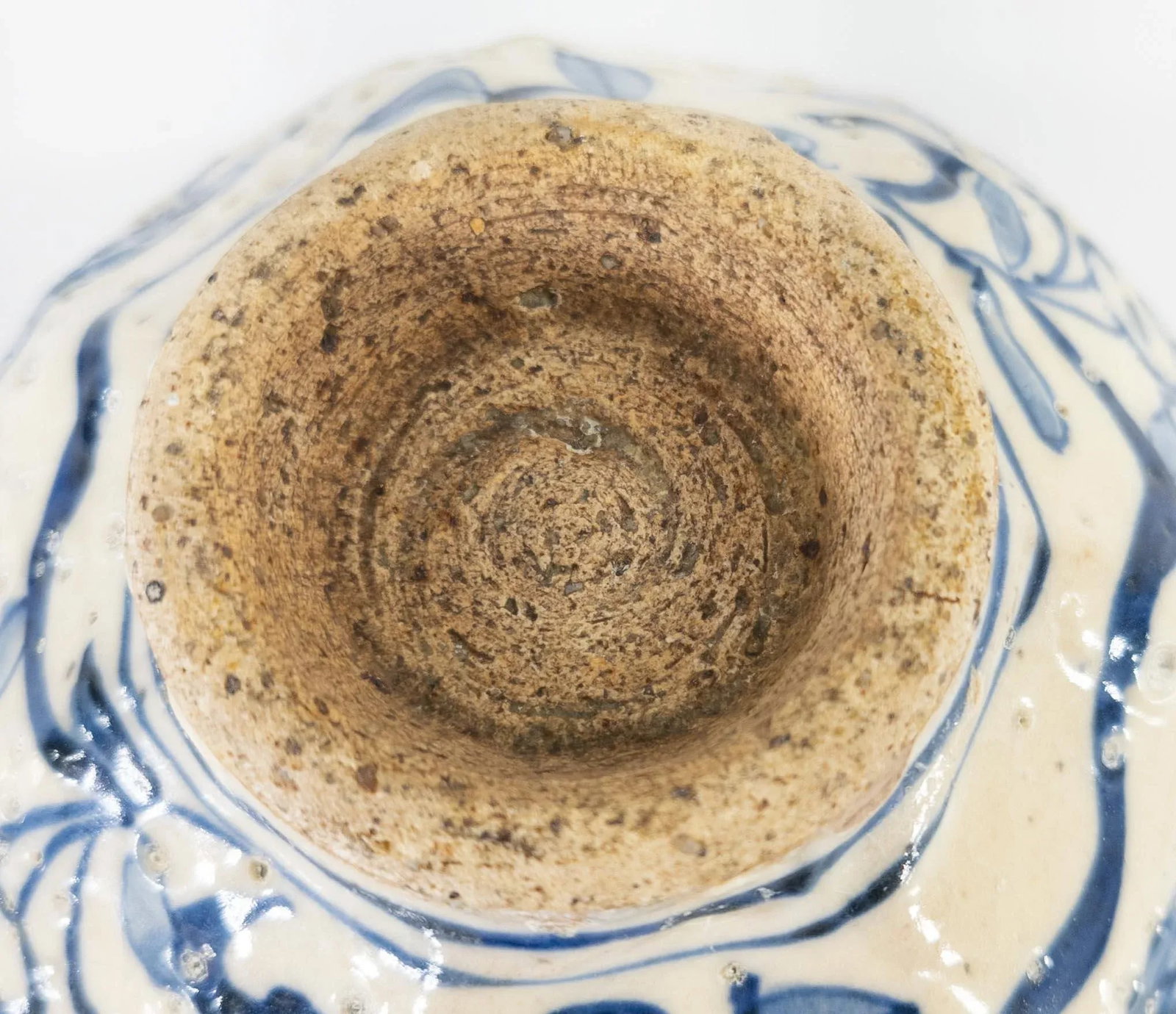 Early Korean Chinoiserie Blue and White Bowl - 10