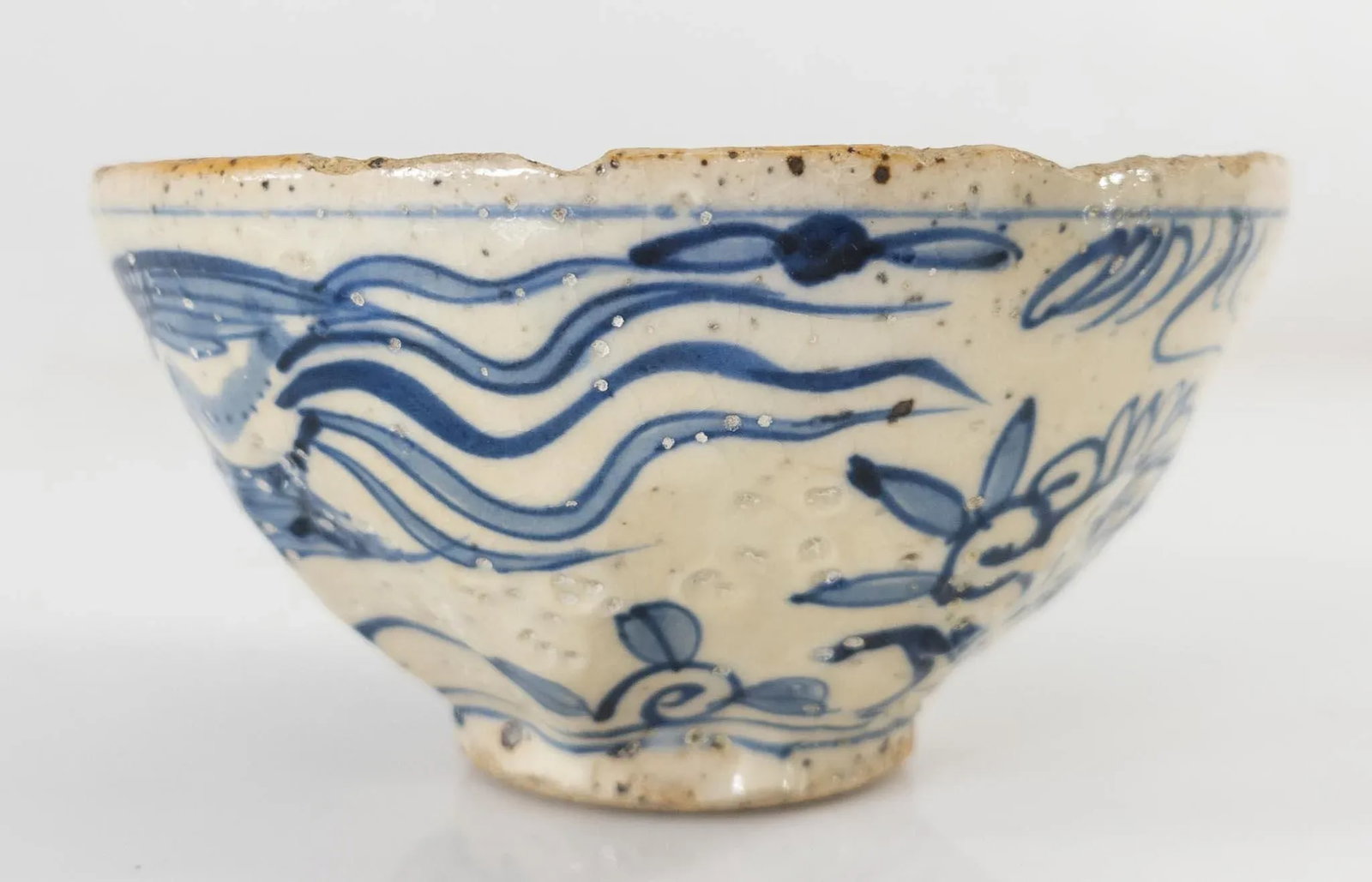 Early Korean Chinoiserie Blue and White Bowl - 3