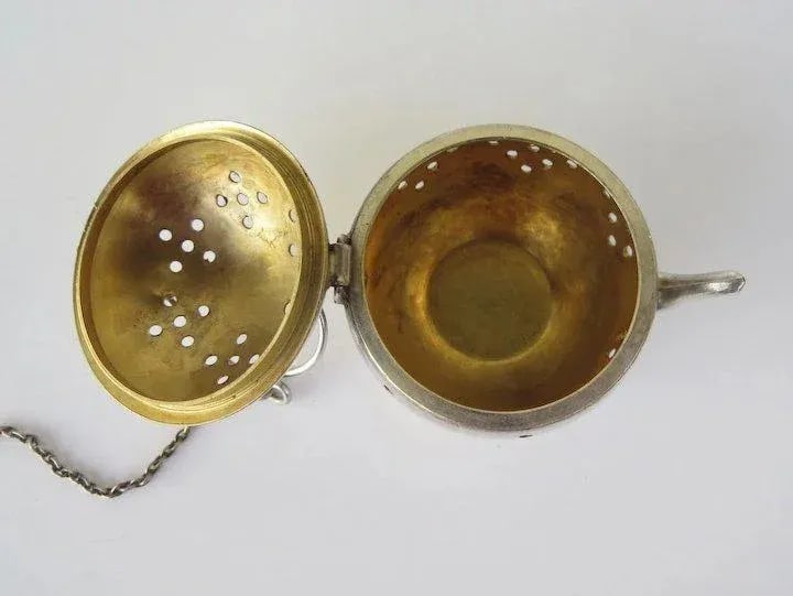 Silverplate Tea Strainer with Gold Wash Interior Tea Ball - 4