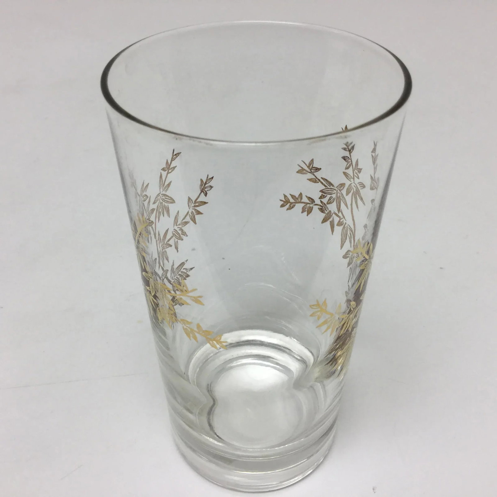 Mid 20th Century Glassware With Gold Bamboo Botanical Design - Set of 7. - 4