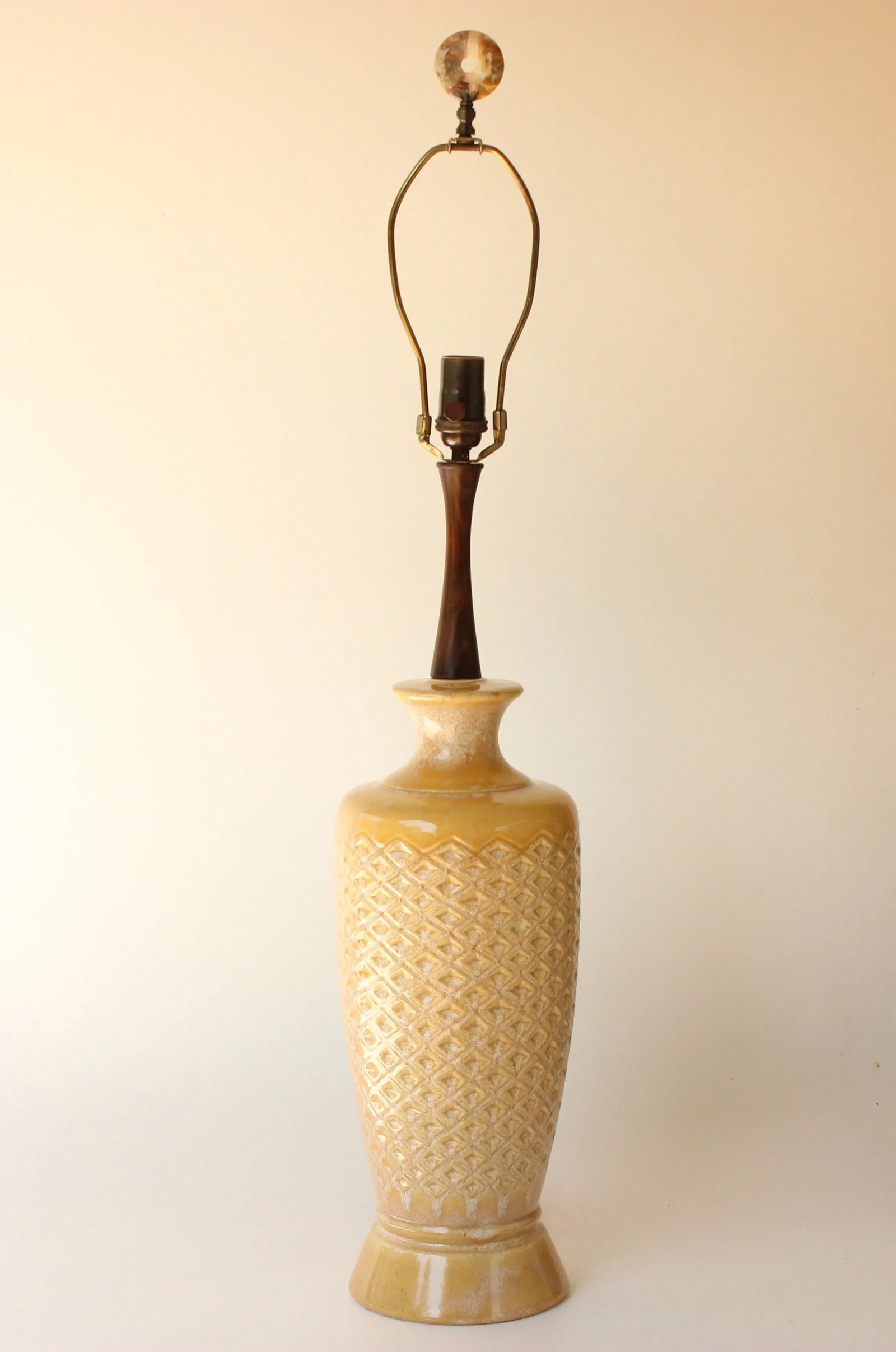 Crosshatch Mid-Century Ceramic Table Lamp With Mottled Glaze - 3