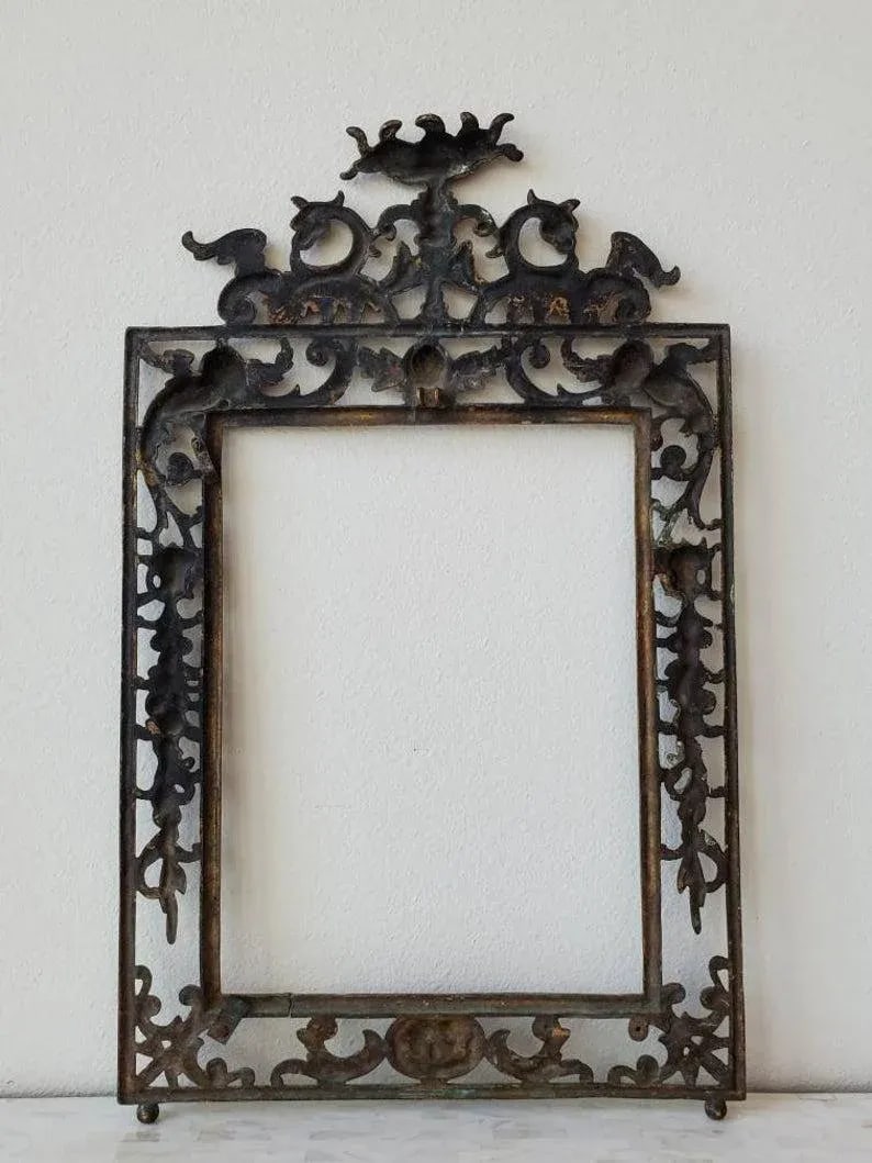 19th Century Spanish Gilt Bronze Picture Frame - 10