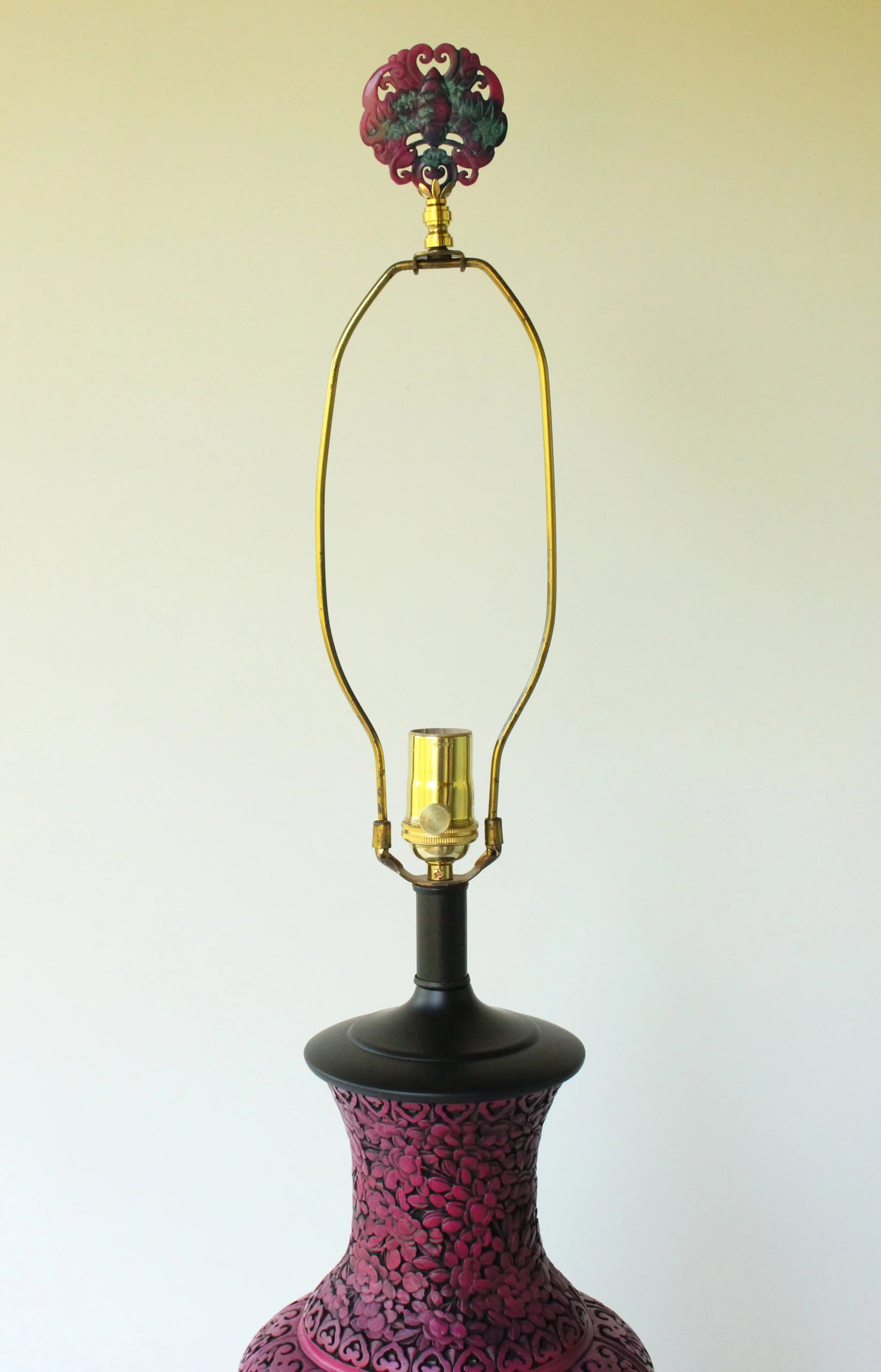 Vintage Cinnabar Style Table Lamp - 8