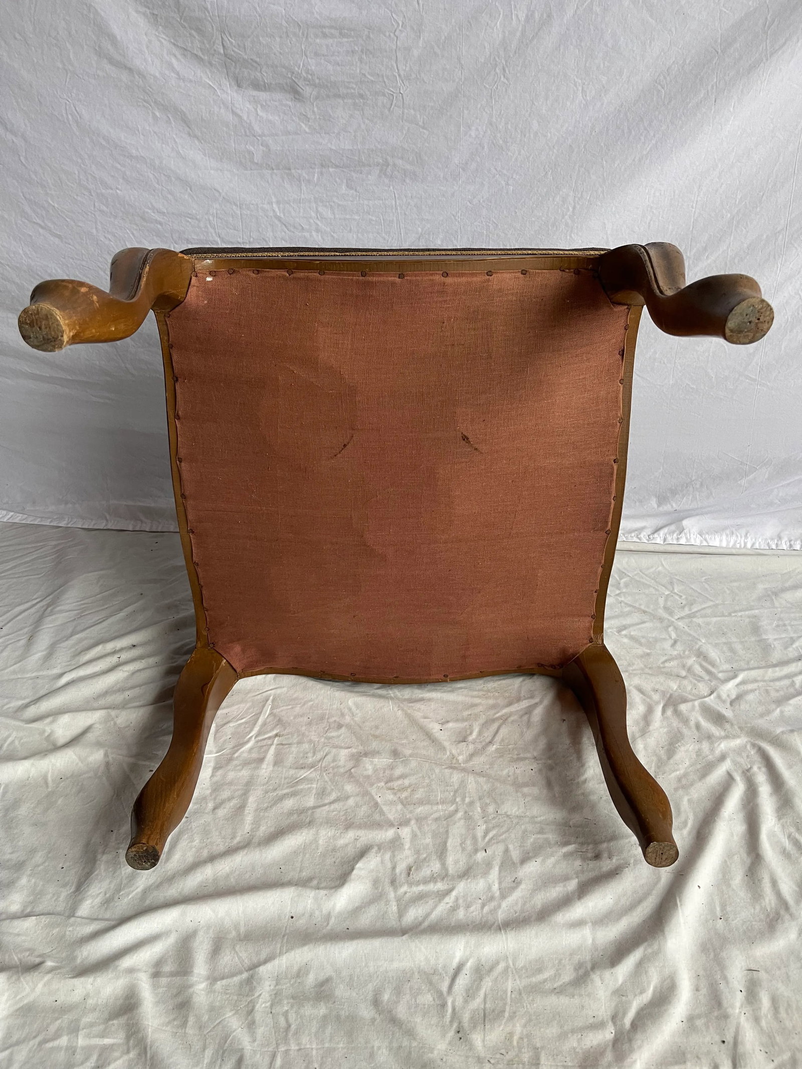 Early 20th Century Victorian Floral Needlepoint Parlor Stool - 9