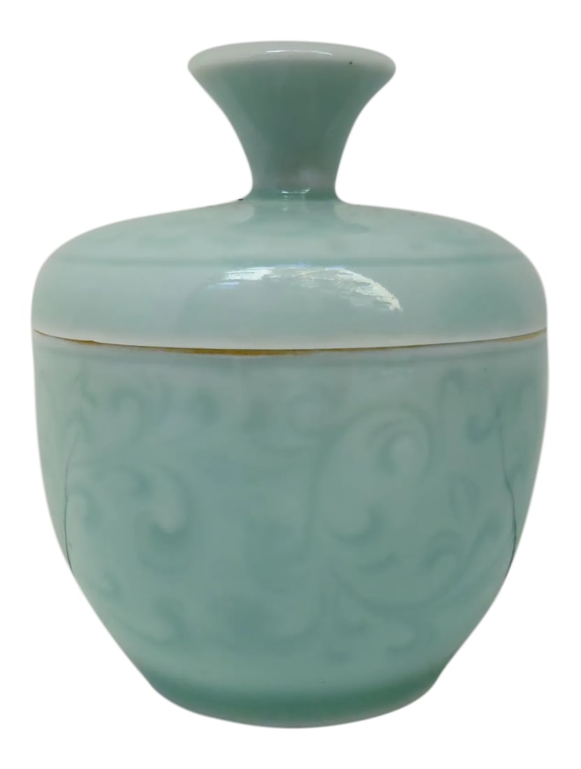 Vintage Small Celadon Lidded Container: Chinese patterned celadon glazed porcelain small covered bowl. The bowl, without lid, measures 2.1"H. Unfamiliar blue stamp on underside, dated to late 20th century. Excellent condition. Condition:
