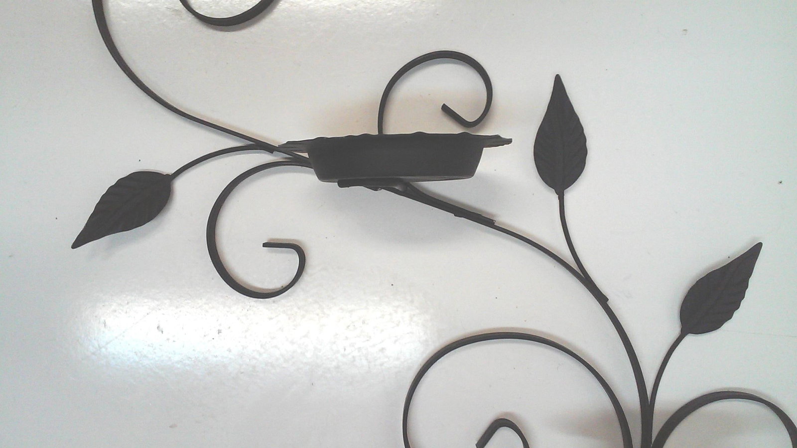 Salterini-Style Iron Wall Planter - 3