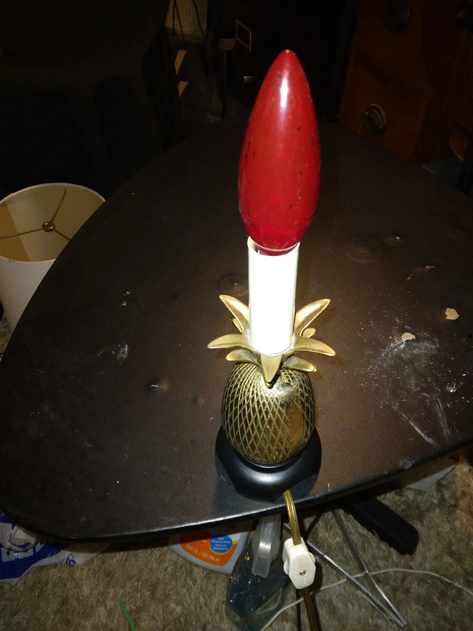 1960s Petite Brass Pineapple Lamp and Shade - 9