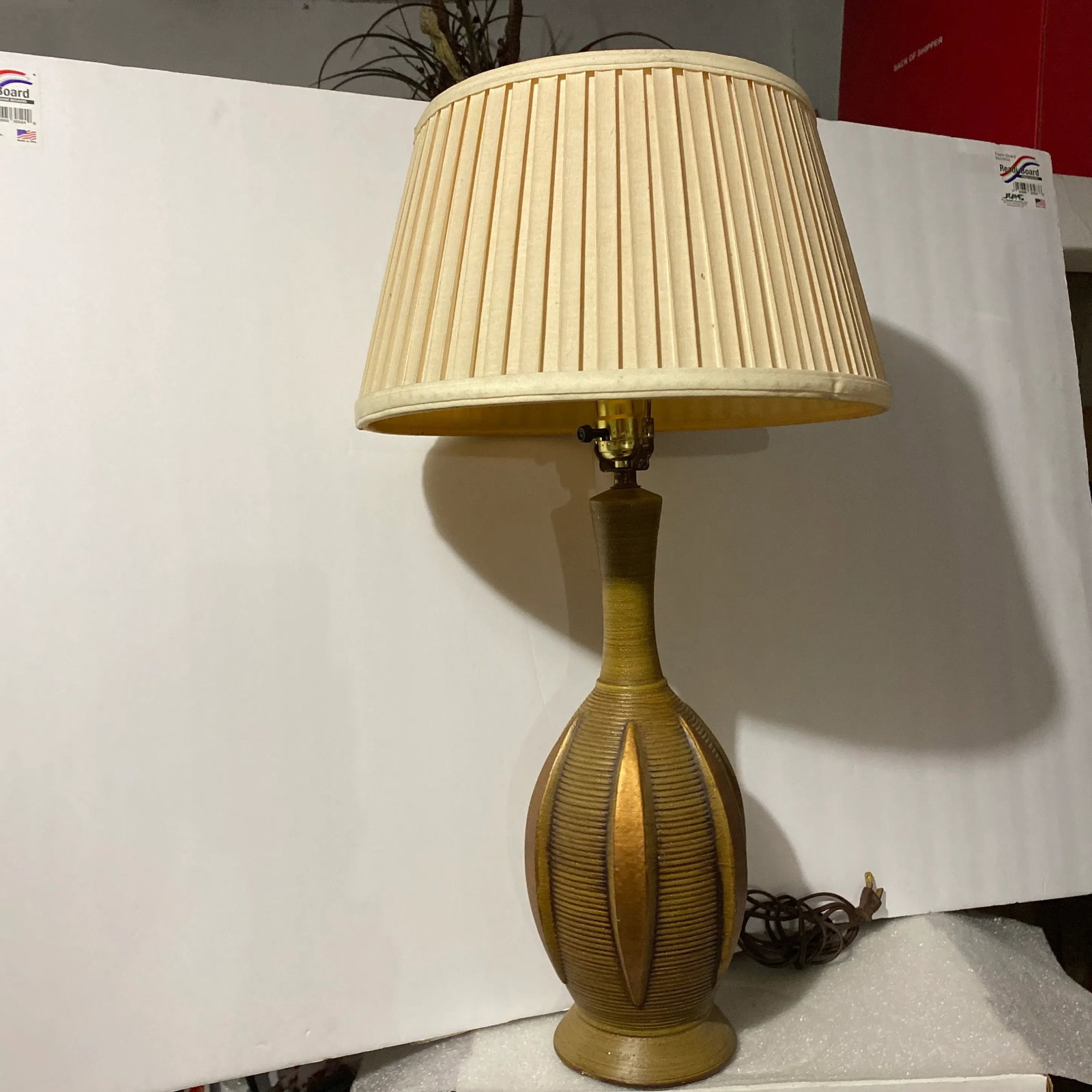 Mid-Century Modern Textured Pottery Lamp - 12