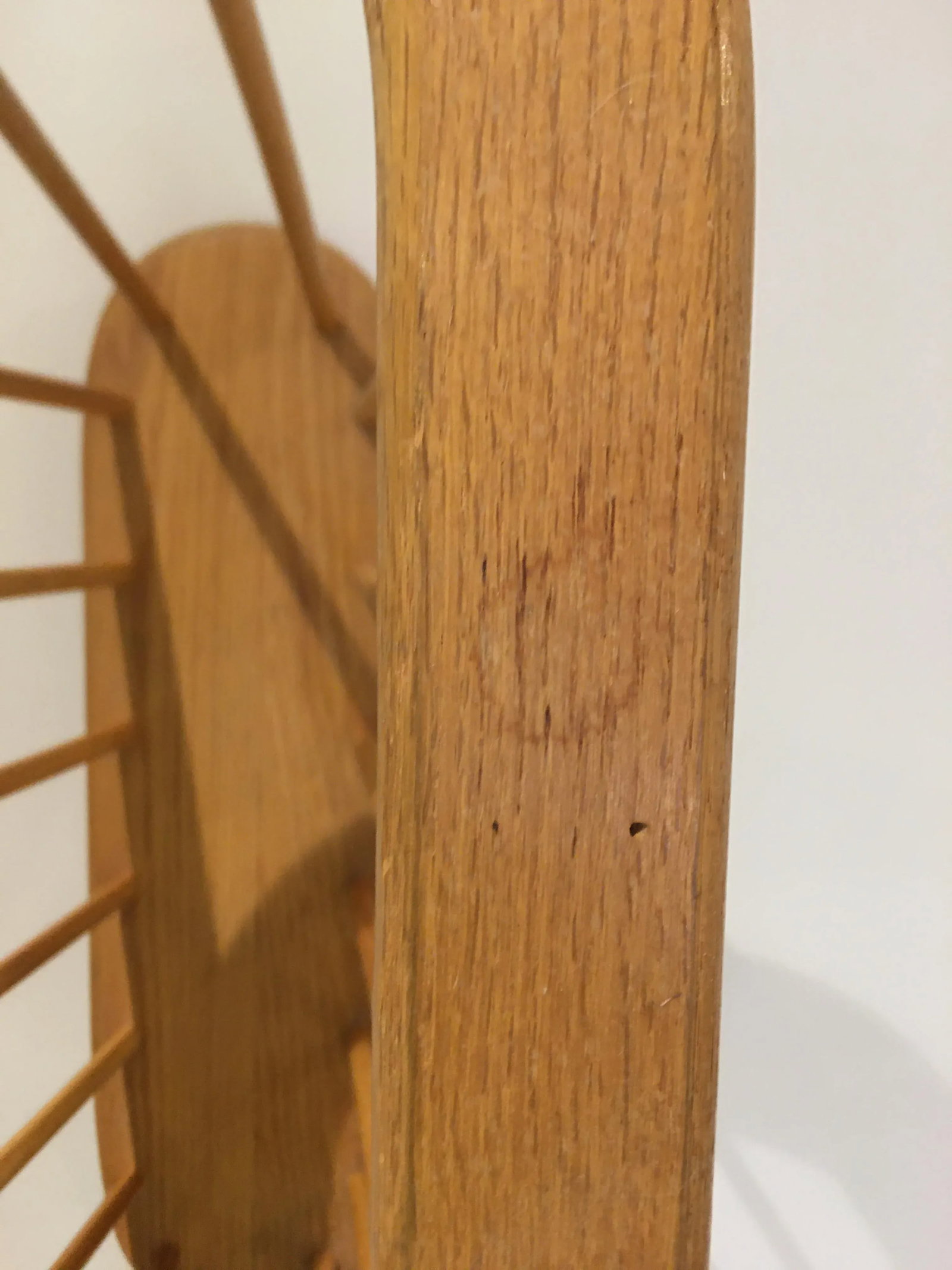 Mid Century Modern Spindled Magazine Rack in the Style of Arthur Umanoff - 5