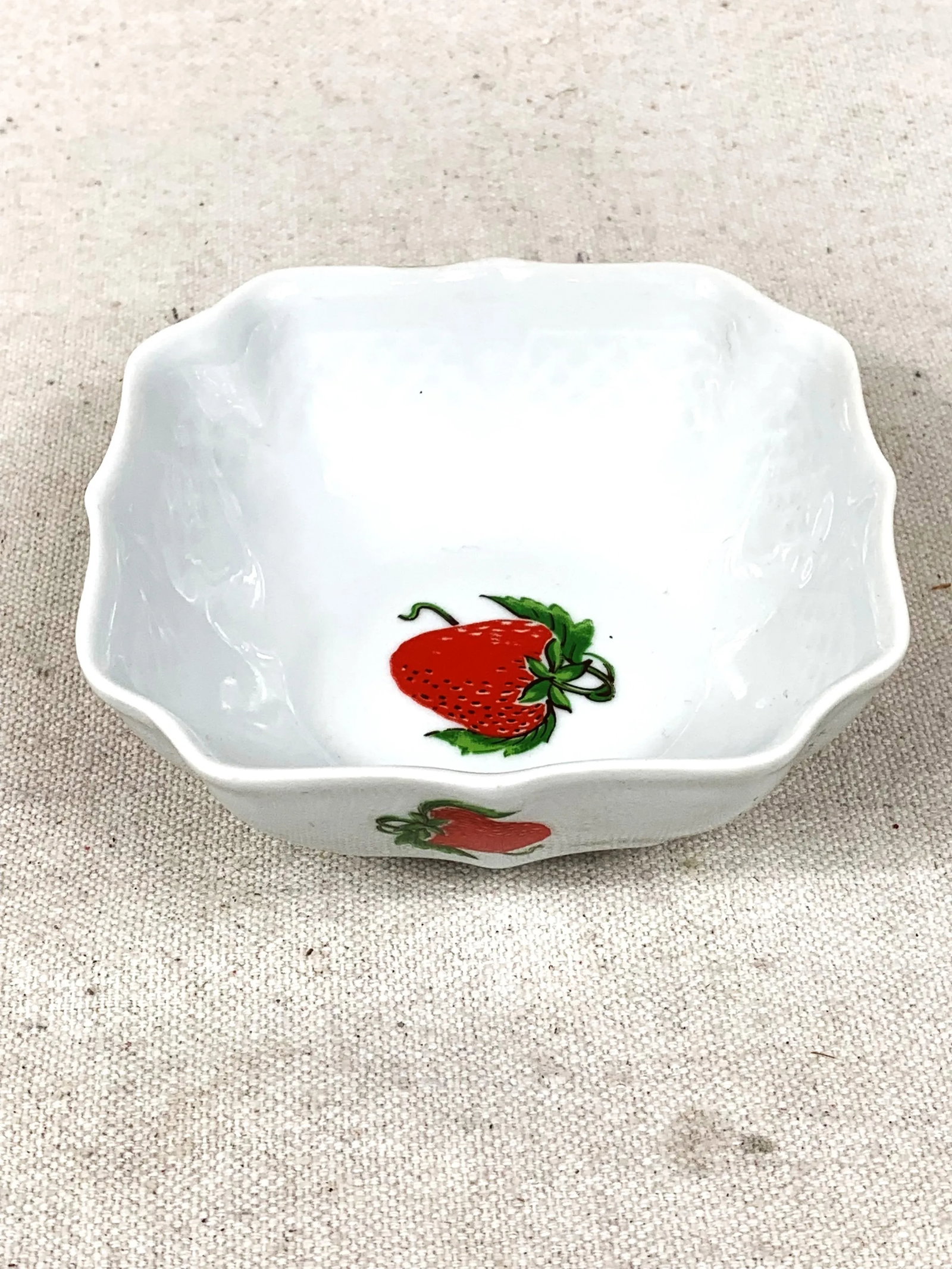 Vintage French Strawberry Bowl - 3
