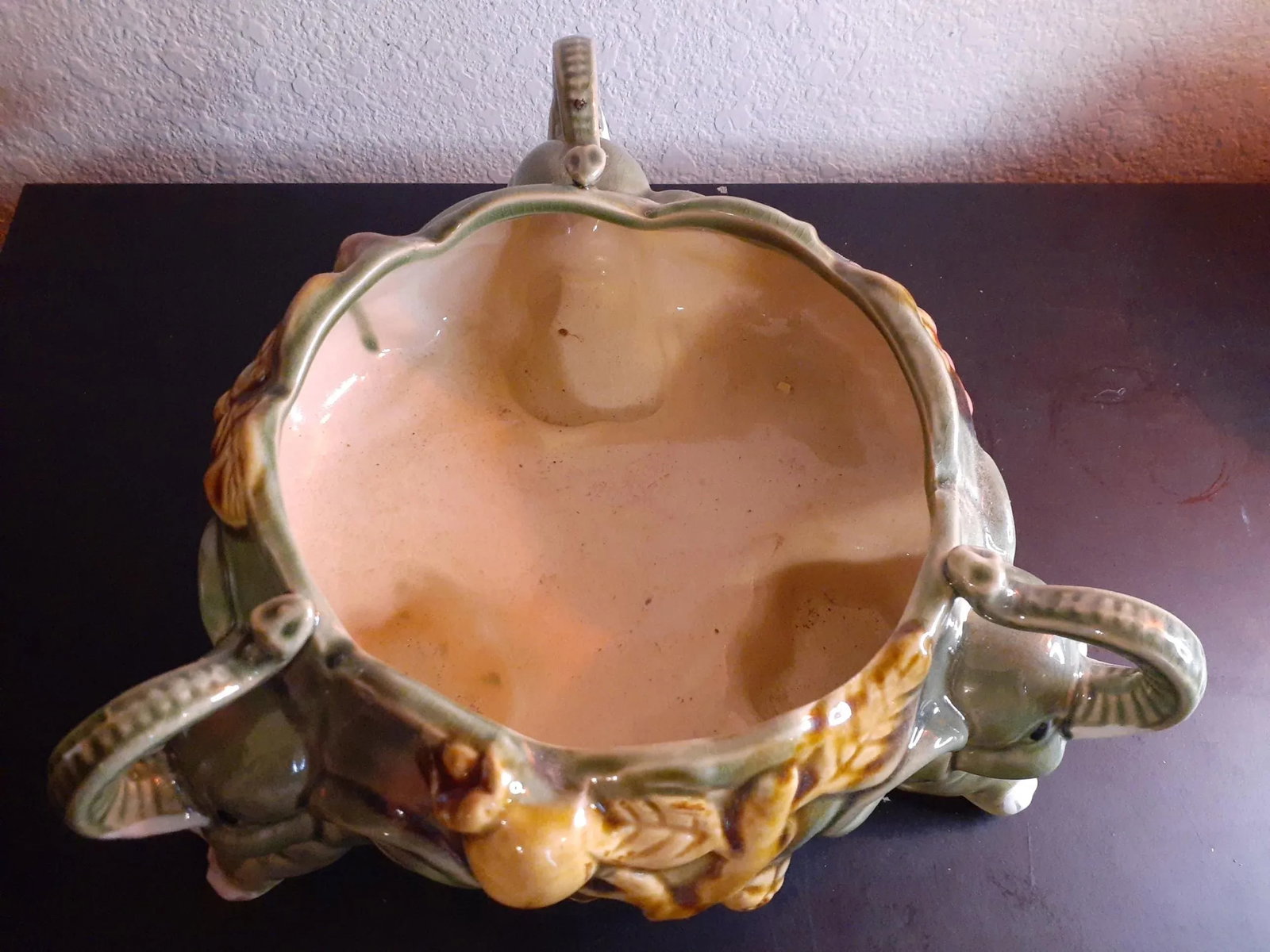 1980s Green Ceramic Art Studio Shallow Planter With 3 Trunk Up Baby Elephants - 5