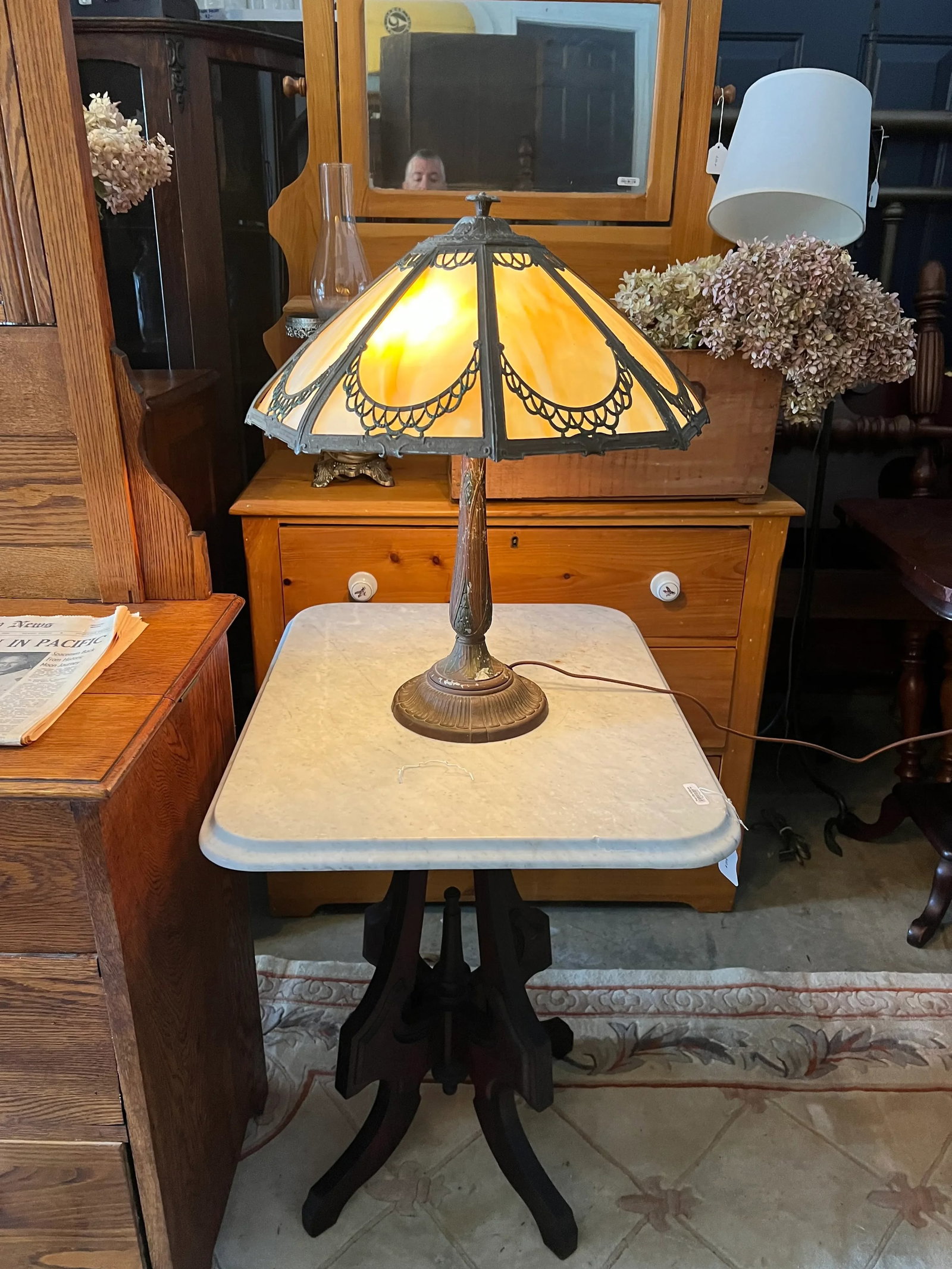 1920s Art Nouveau Caramel Slag Glass Lamp - 10