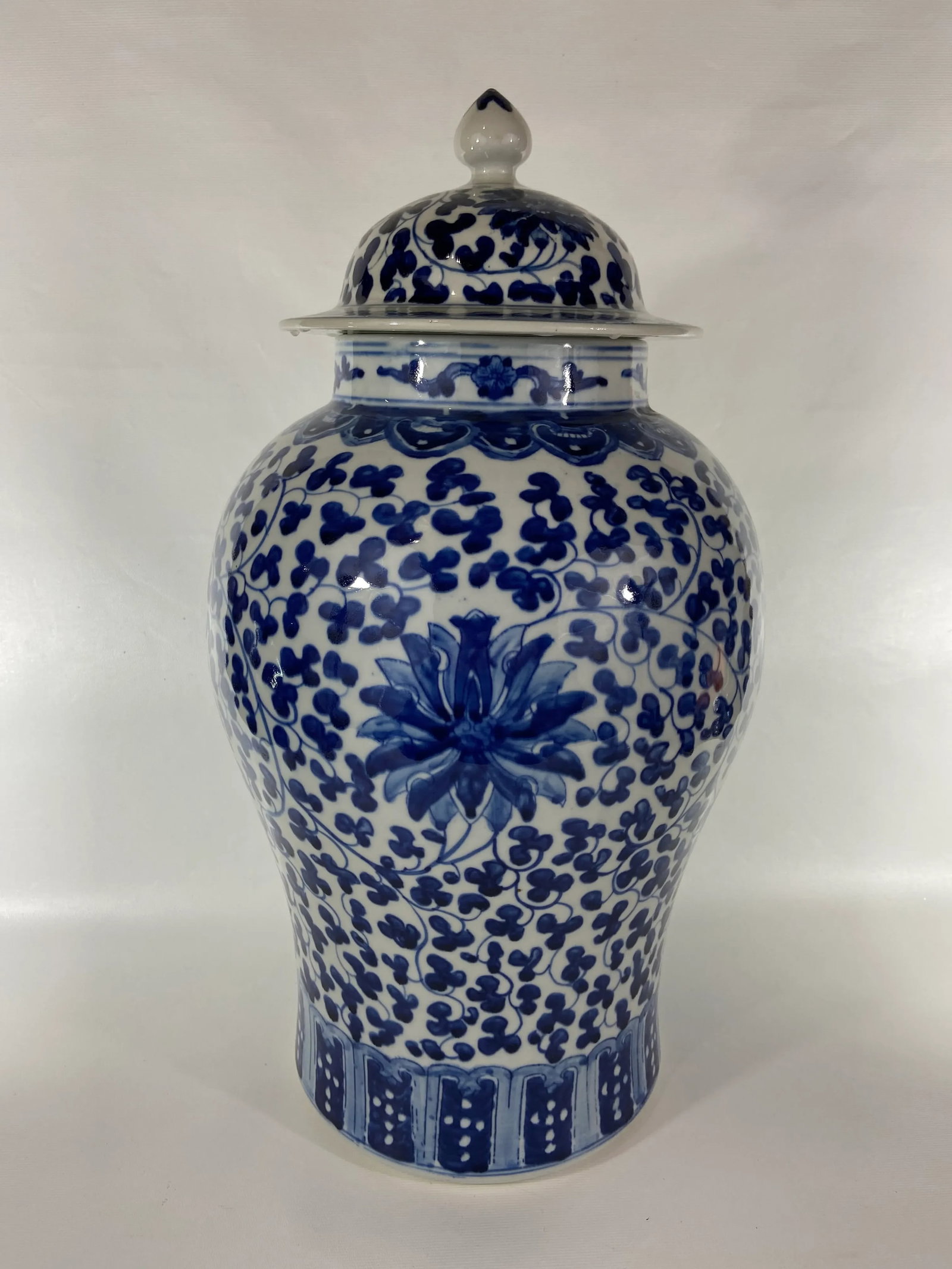 Large Antique Early 20th Century Chinese Blue and White Ginger Jar - 11