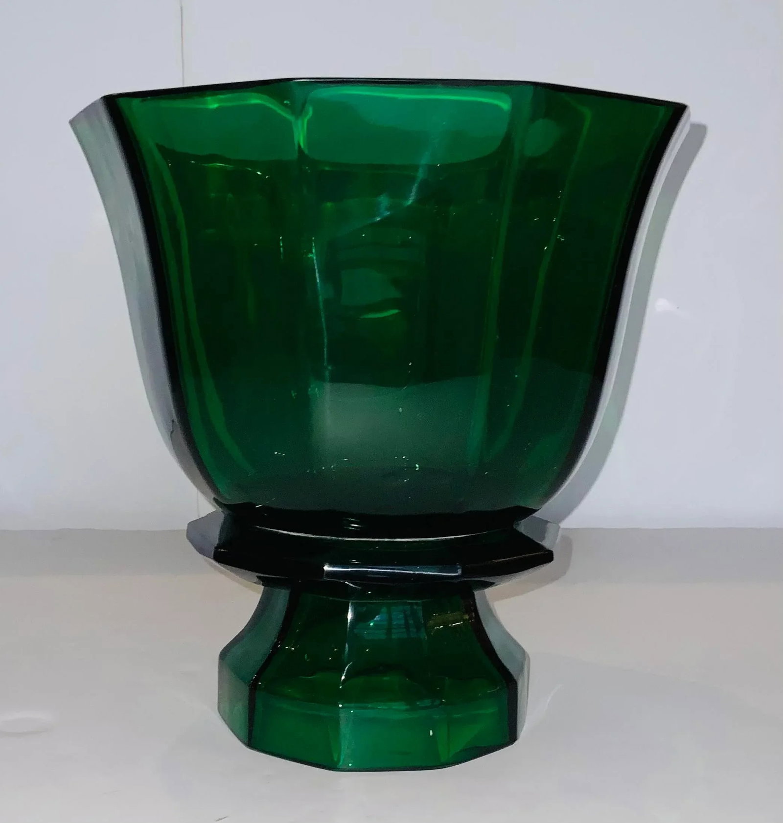Modern Emerald Green Faceted Glass Vase - 2