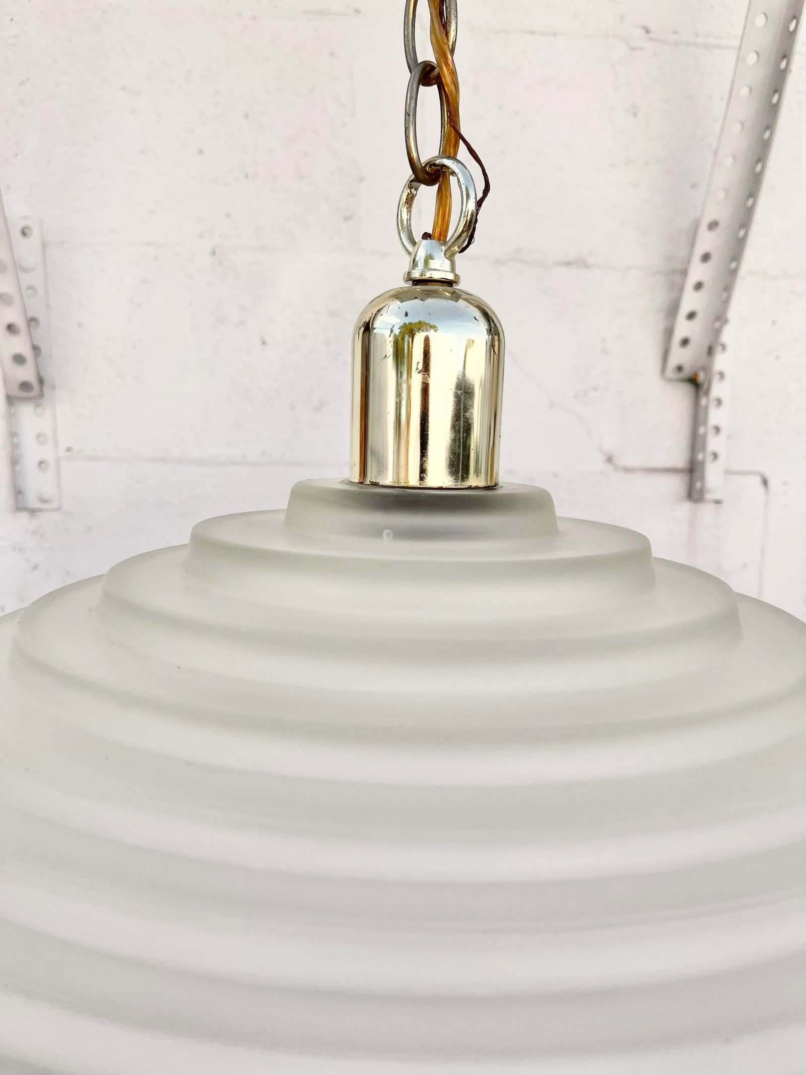 Large Vintage Mid Century Modern Ribbed Glass Ceiling Pendant. - 8