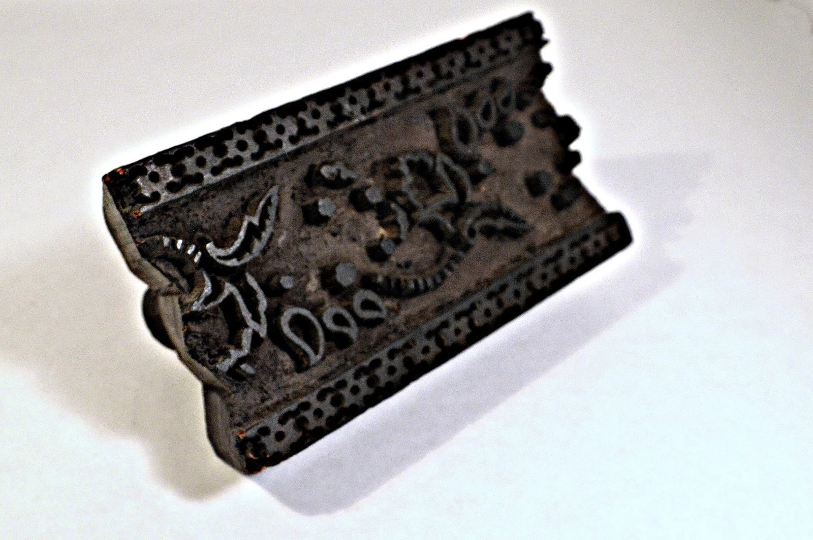 Old Indonesian Wooden Printing Block With Handle - 5