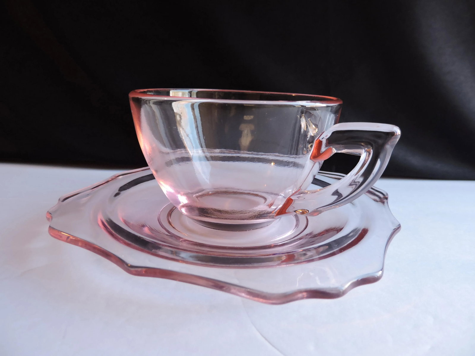 Circa 1924 Diamond Glassware Empress Variant Teacup Set 4 Pieces - 6