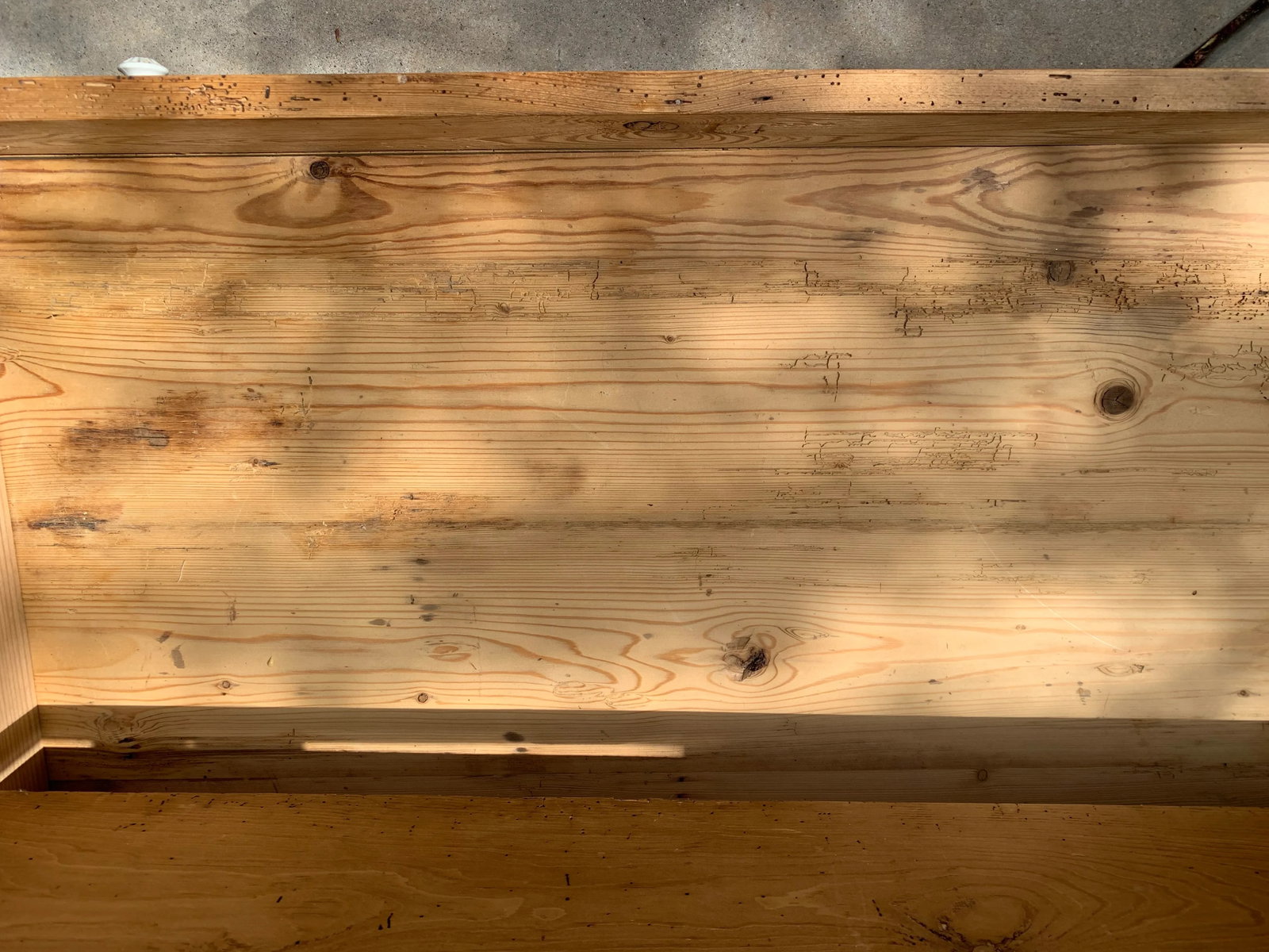 19th Century British Pine Single Drawer Blanket Chest With Bun Feet - 7