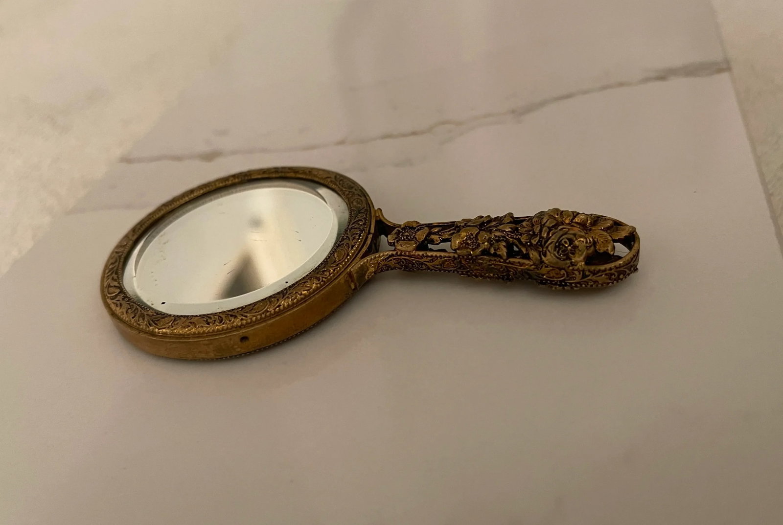 1920s English Victorian Hand Carved Small Mirror - 4