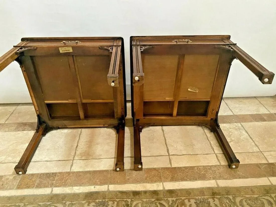 1980s Vintage Henredon Side Tables Walnut Nightstands Single Drawer Matching - a Pair - 2