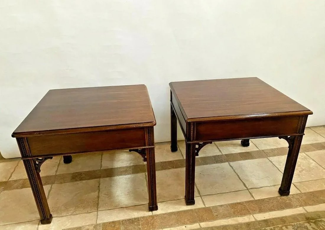 1980s Vintage Henredon Side Tables Walnut Nightstands Single Drawer Matching - a Pair - 3