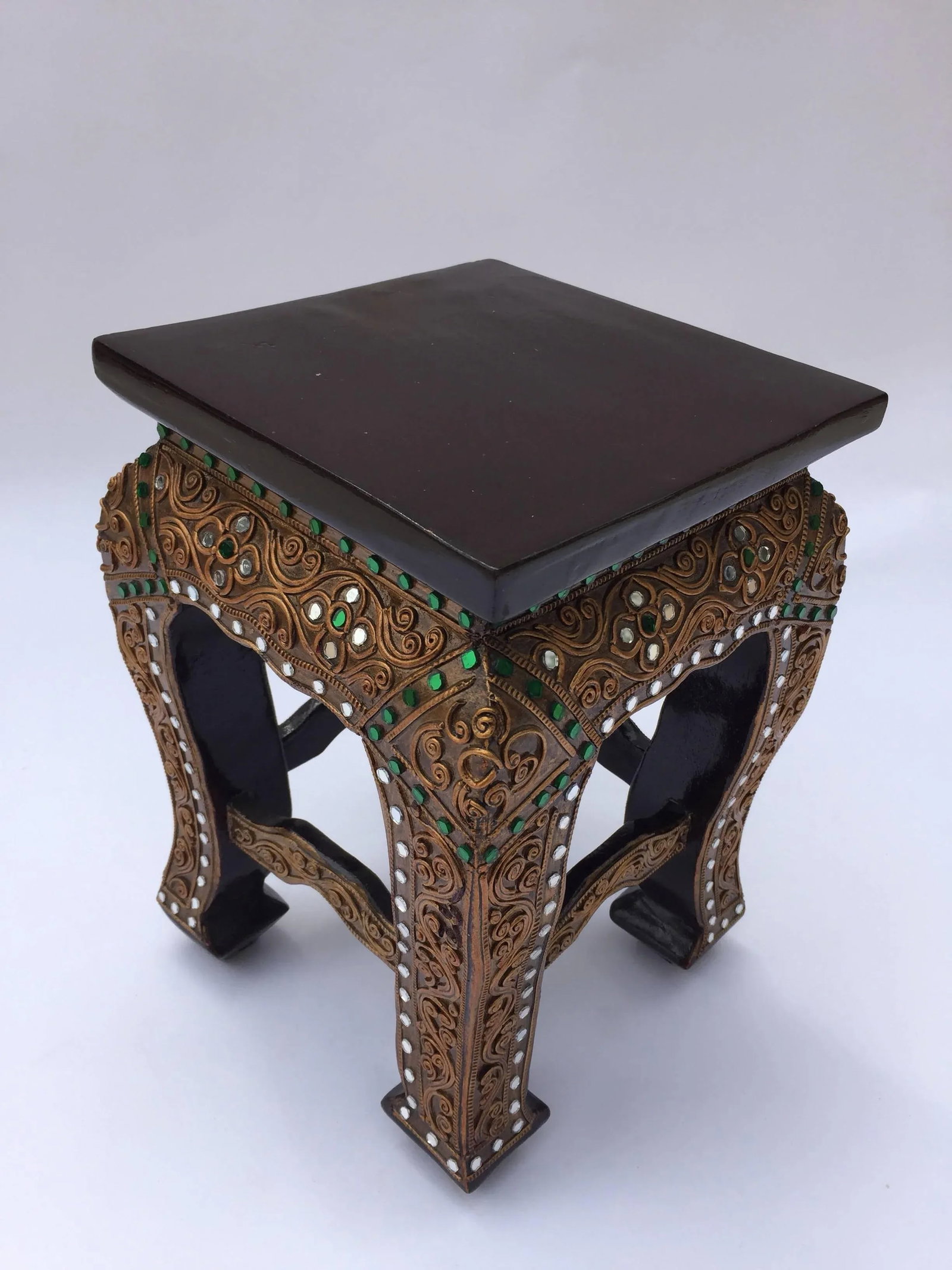 20th Century Asian Small Low Wooden Gilded Table Stand - 12