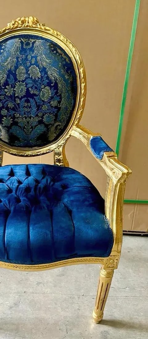 French Rococo Style Blue Velvet Chair With Gold Details - 3