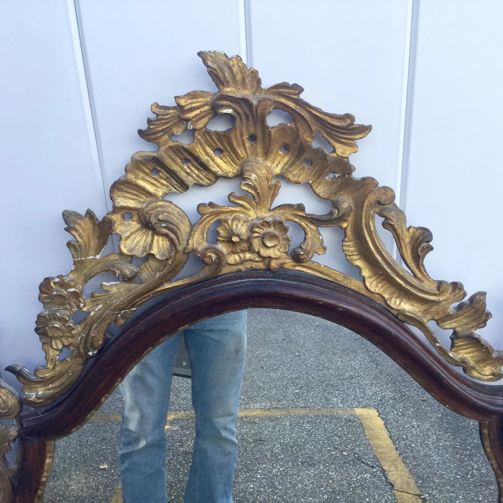 Italian Baroque Stye Giltwood and Ebonized Mirror - 5