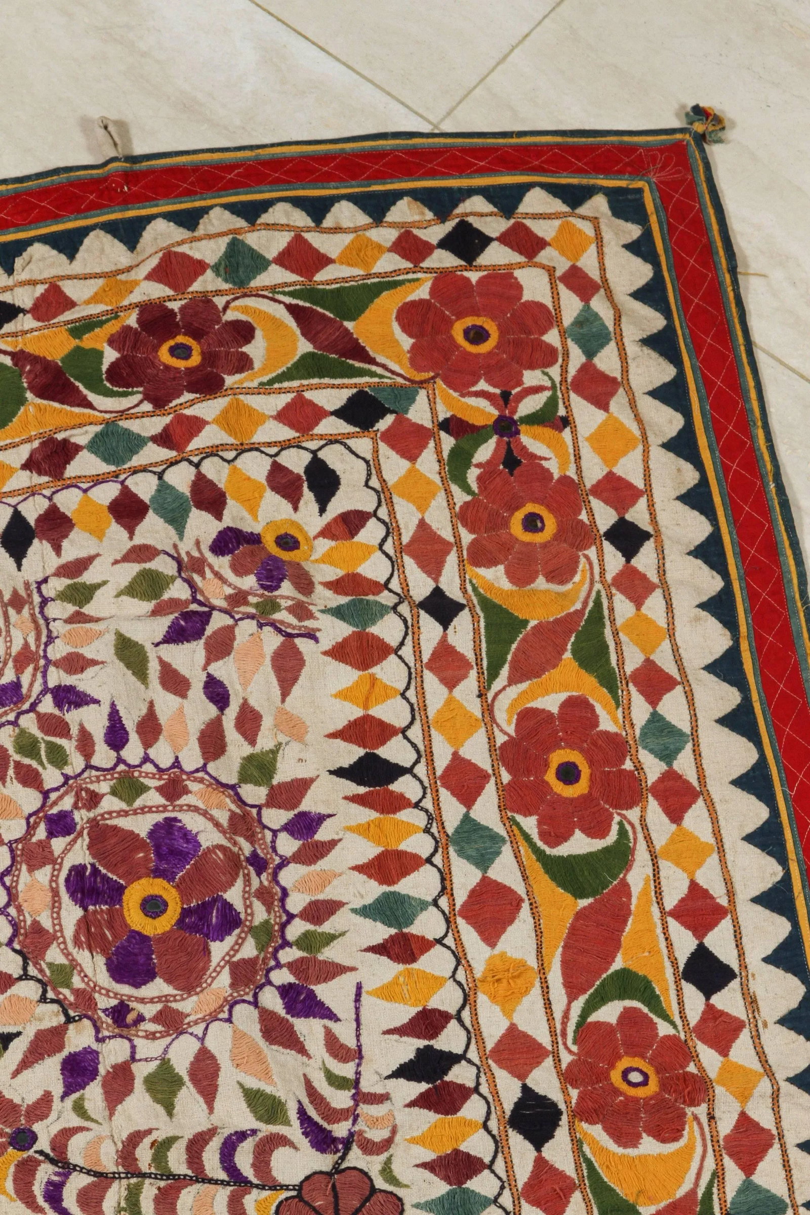 Large Antique Embroidered Panel With Floral Pattern From India - 4