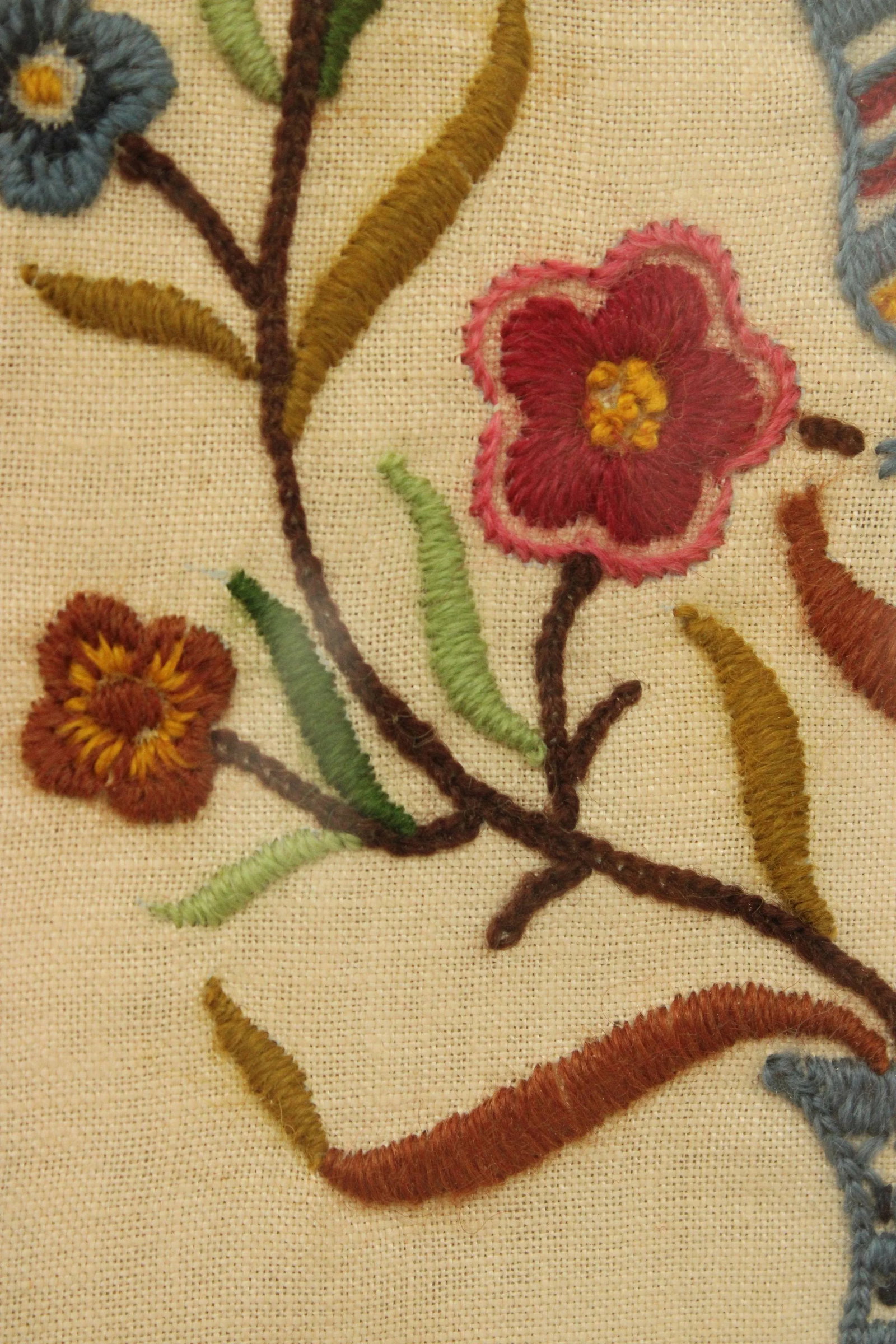 Vintage Crewel Embroidered Linen Textile, Custom Framed - 10