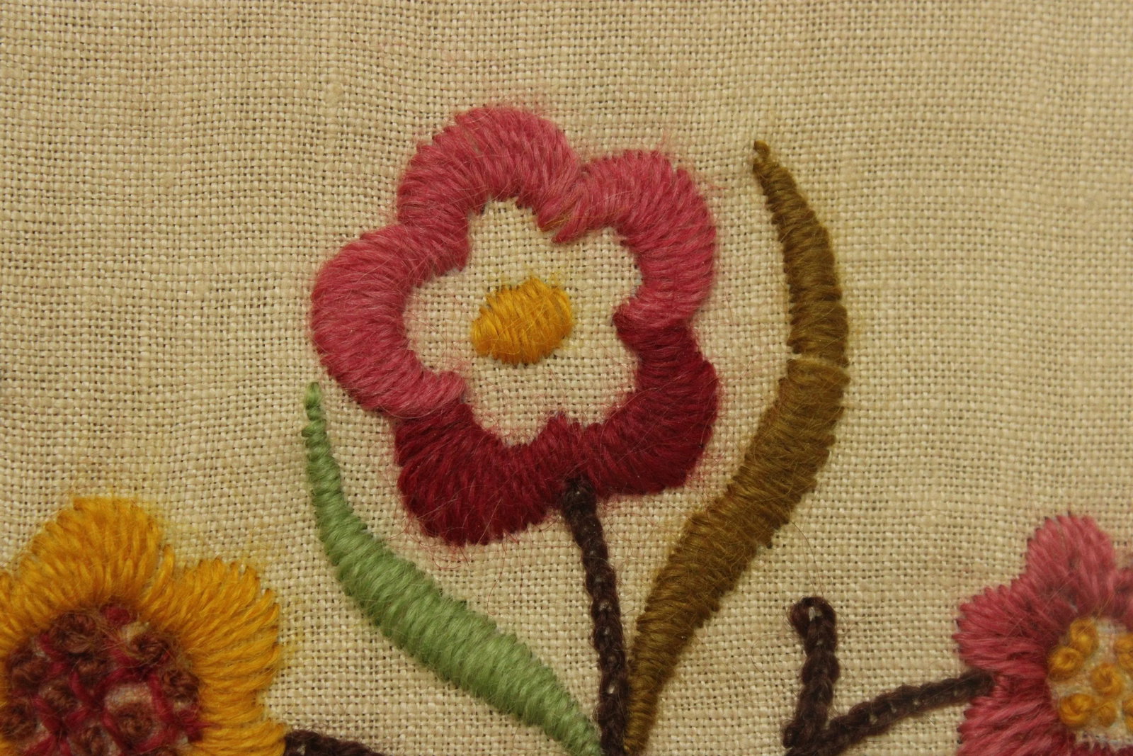 Vintage Crewel Embroidered Linen Textile, Custom Framed - 9