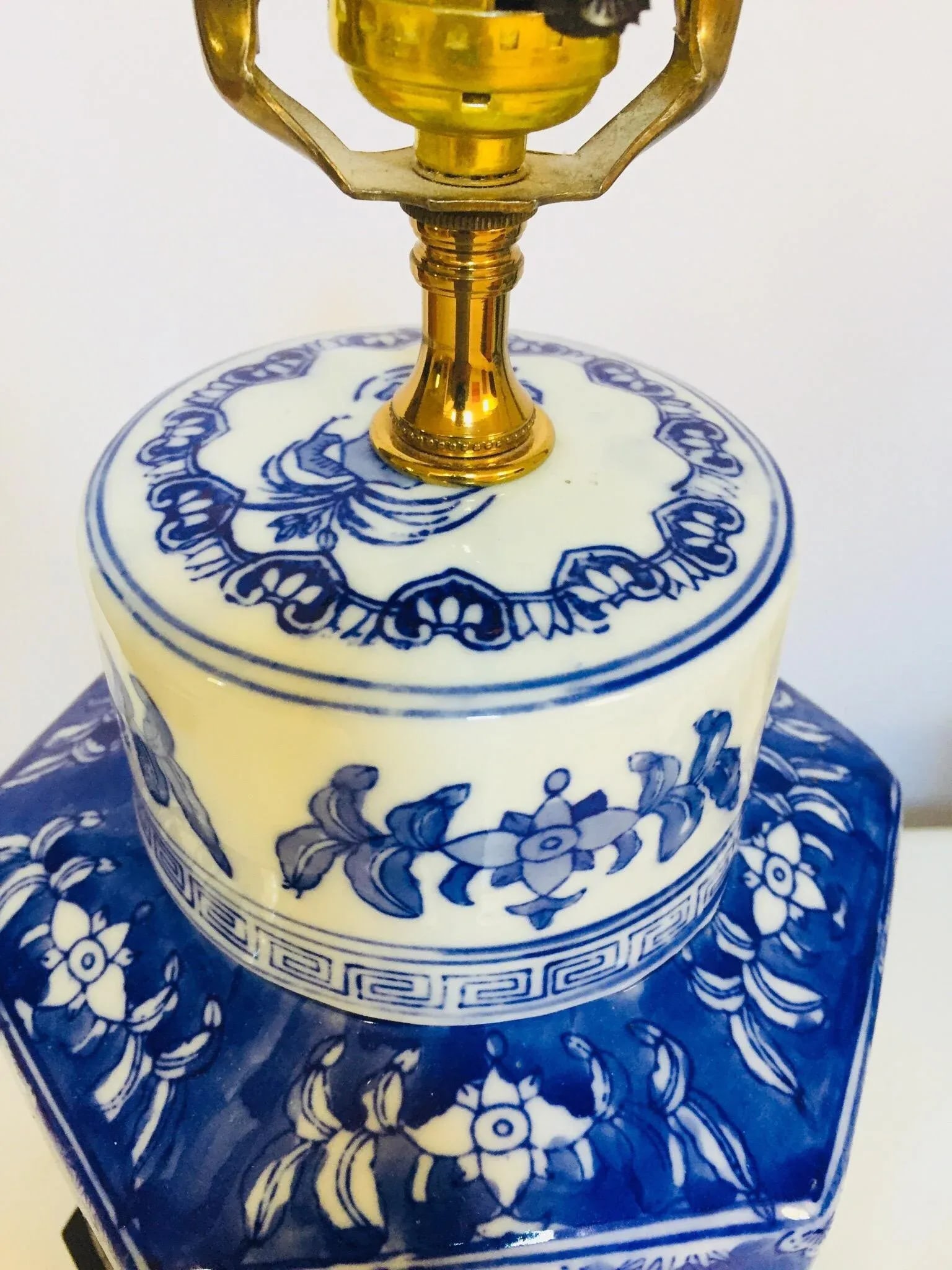 Blue and White Chinese Porcelain Tea Canisters Table Lamps - a Pair - 7